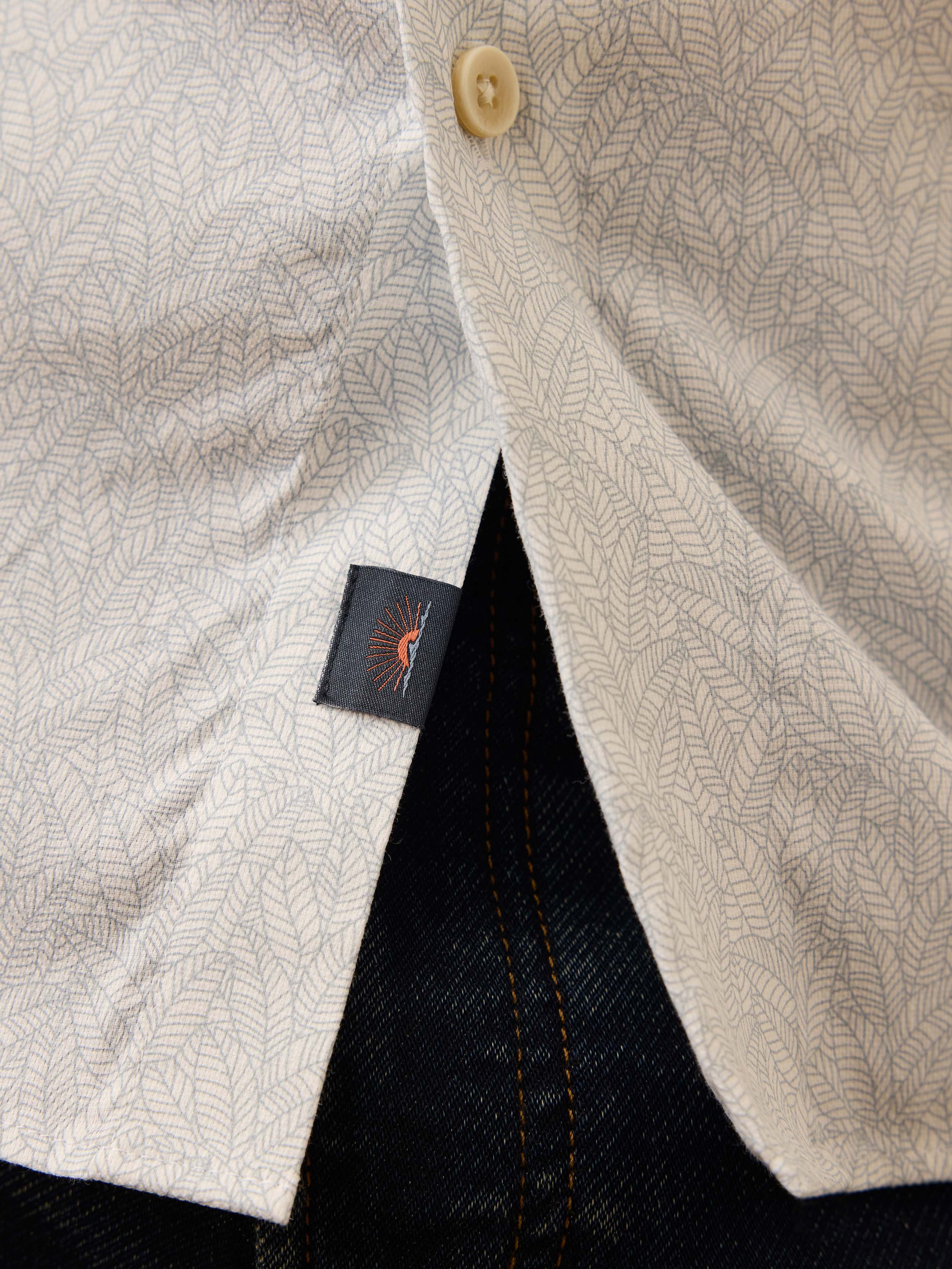 Short-Sleeve Movement™ Monterey Shirt - Ivory Sky Rainforest