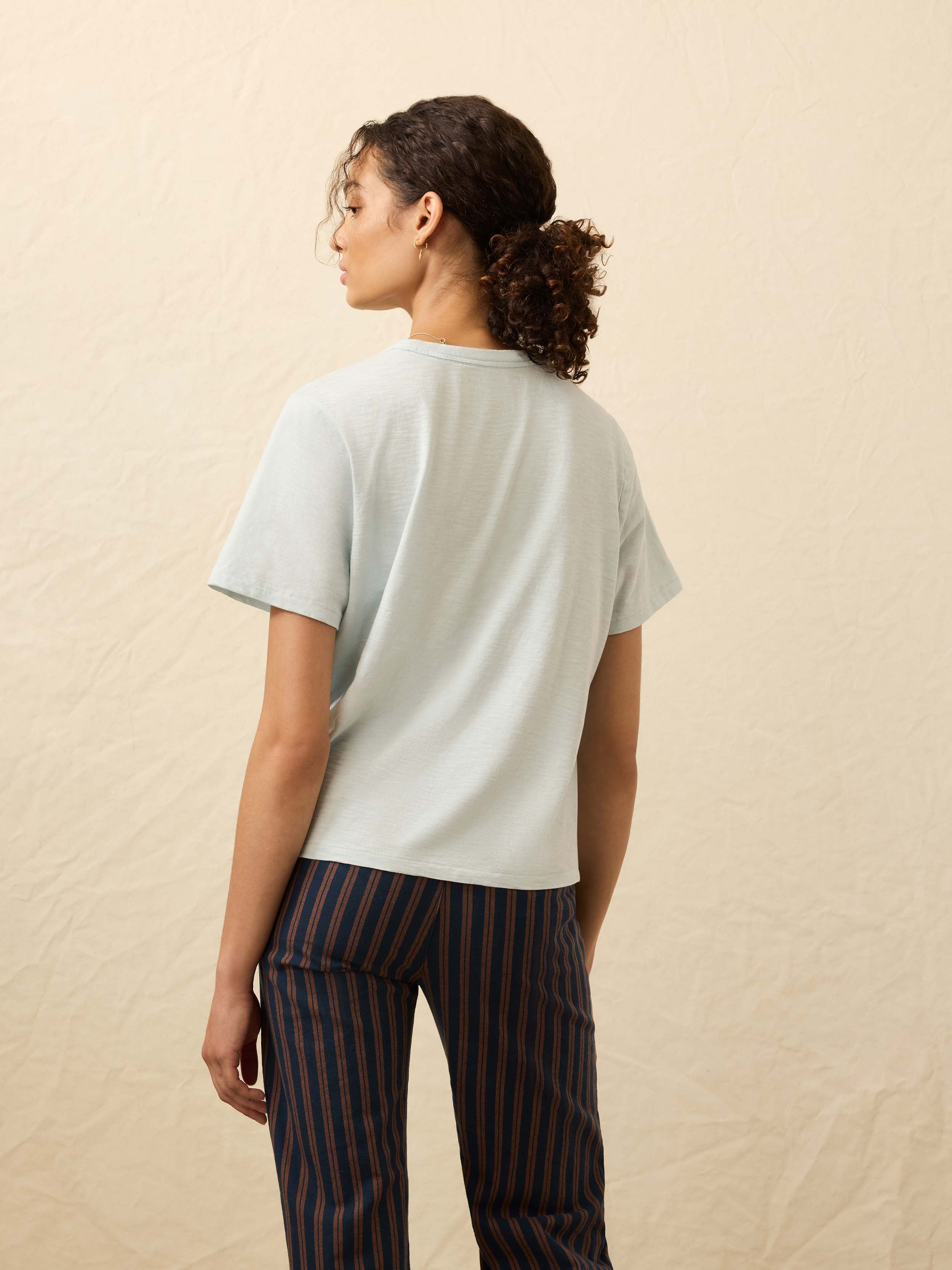 Sunwashed Essential Tee - Sky