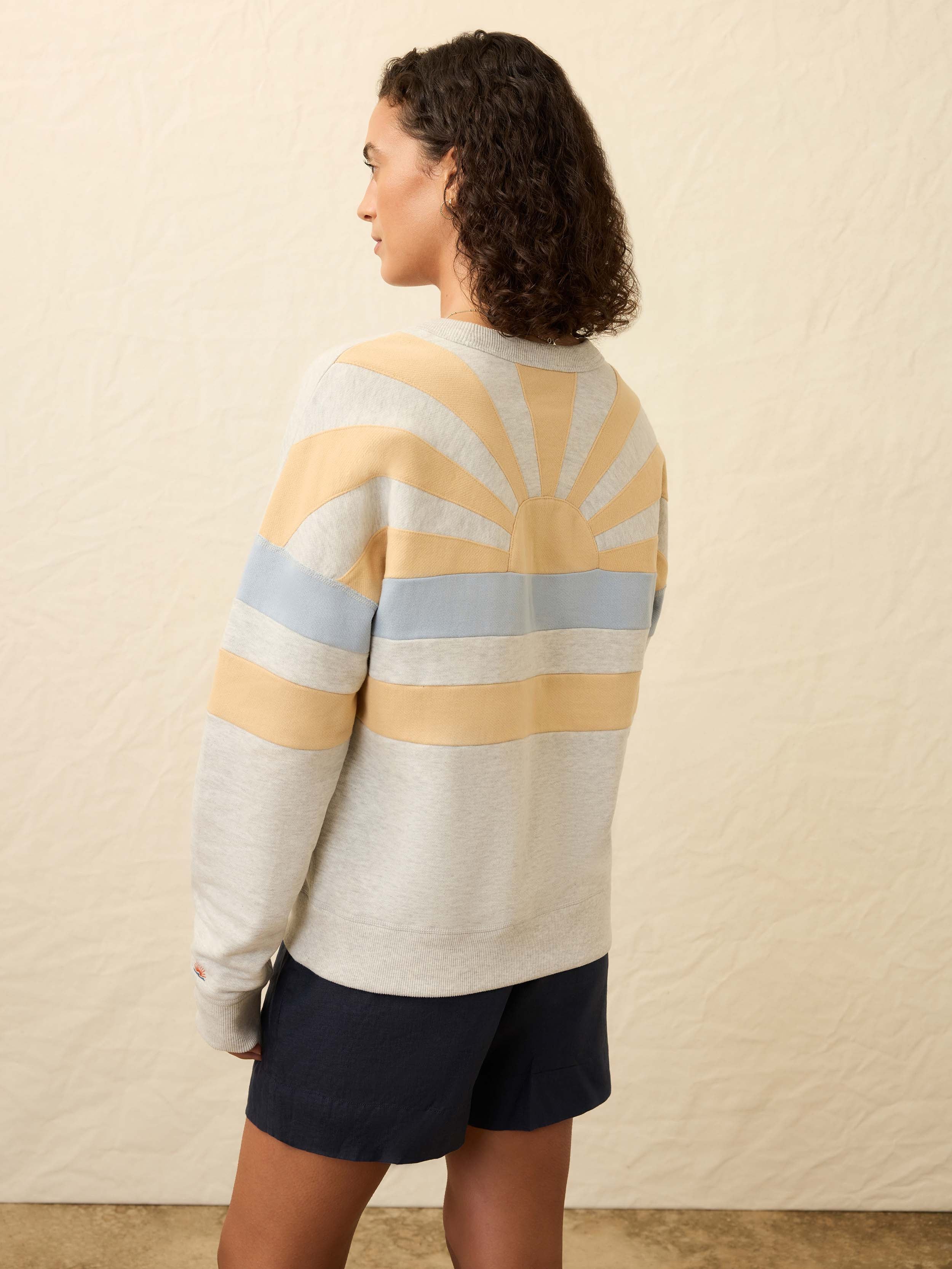 High Standard Fleece Crew - Sunset Bay
