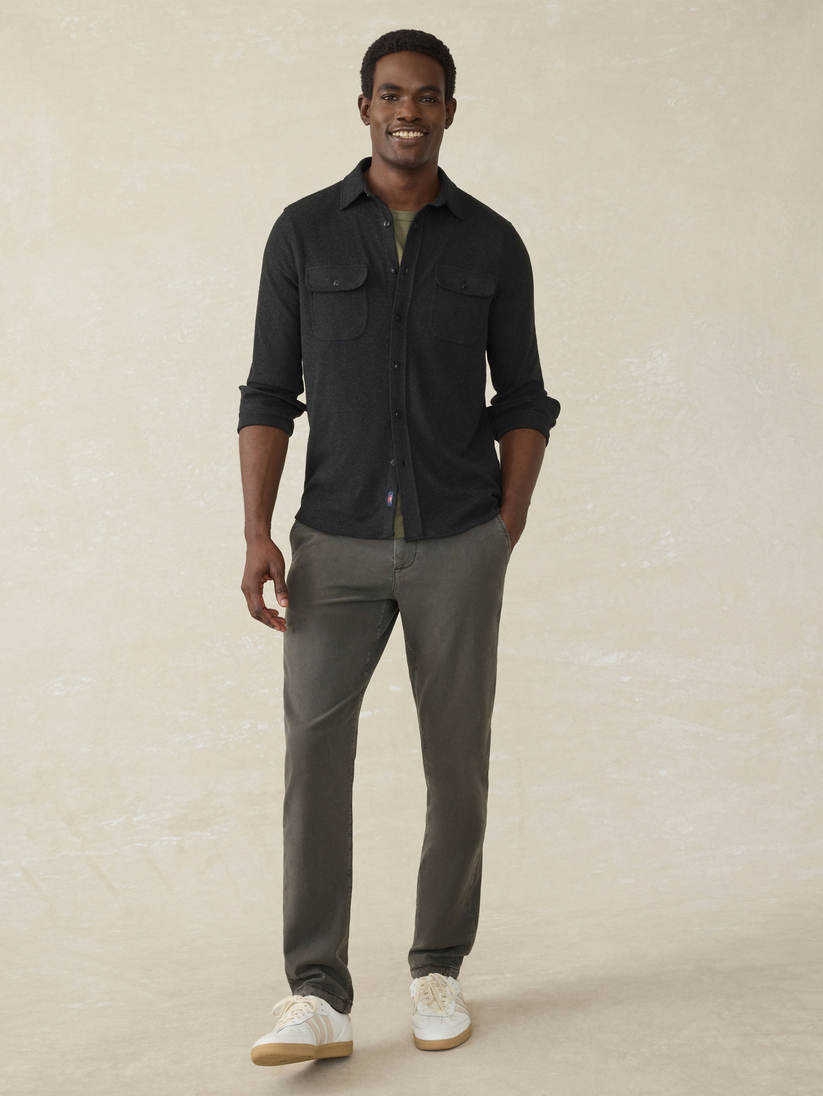 Coastline Stretch Chino - Faded Black