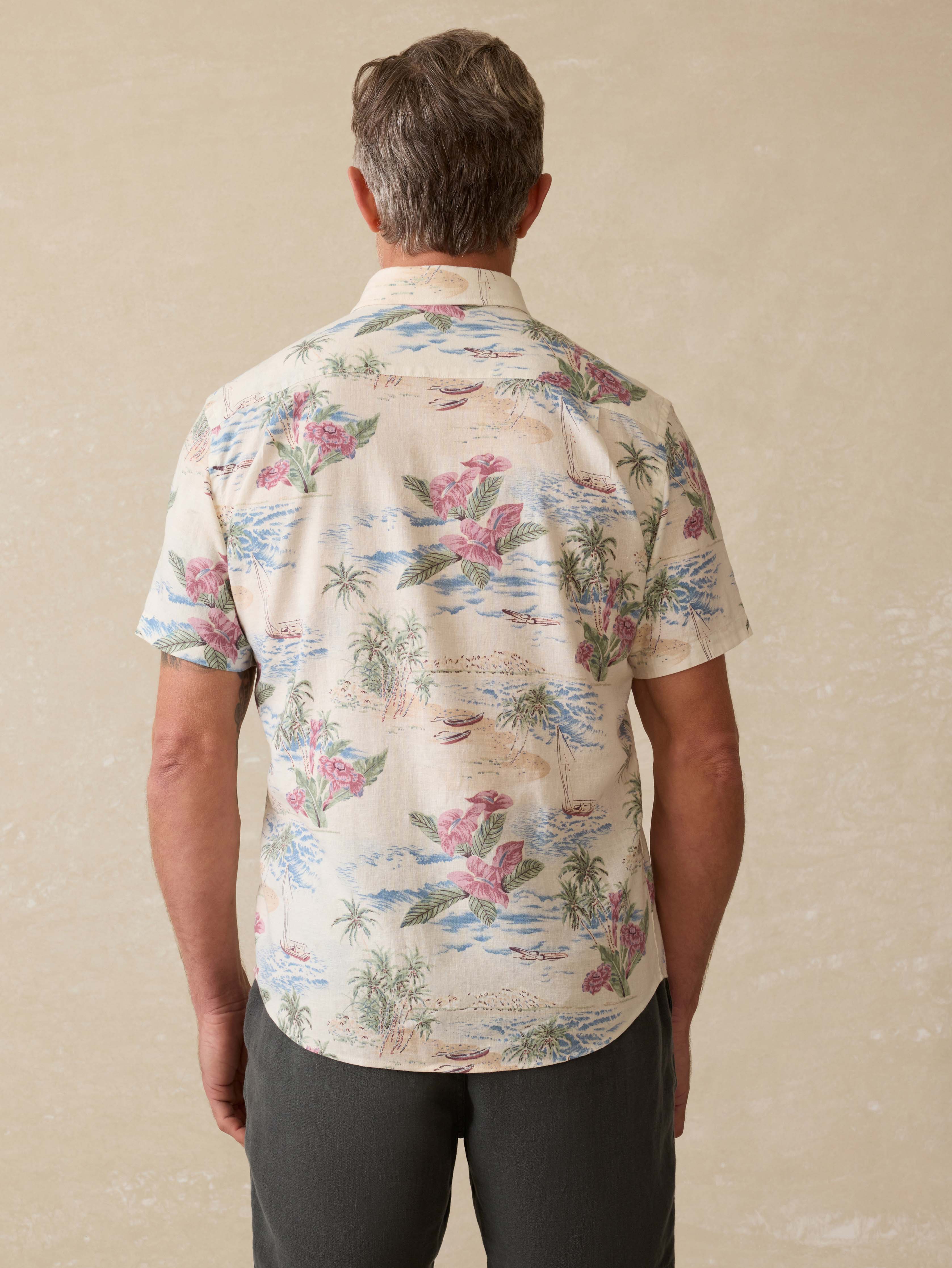 Short- Sleeve Breeze Shirt - Molokai Scenic Tropical