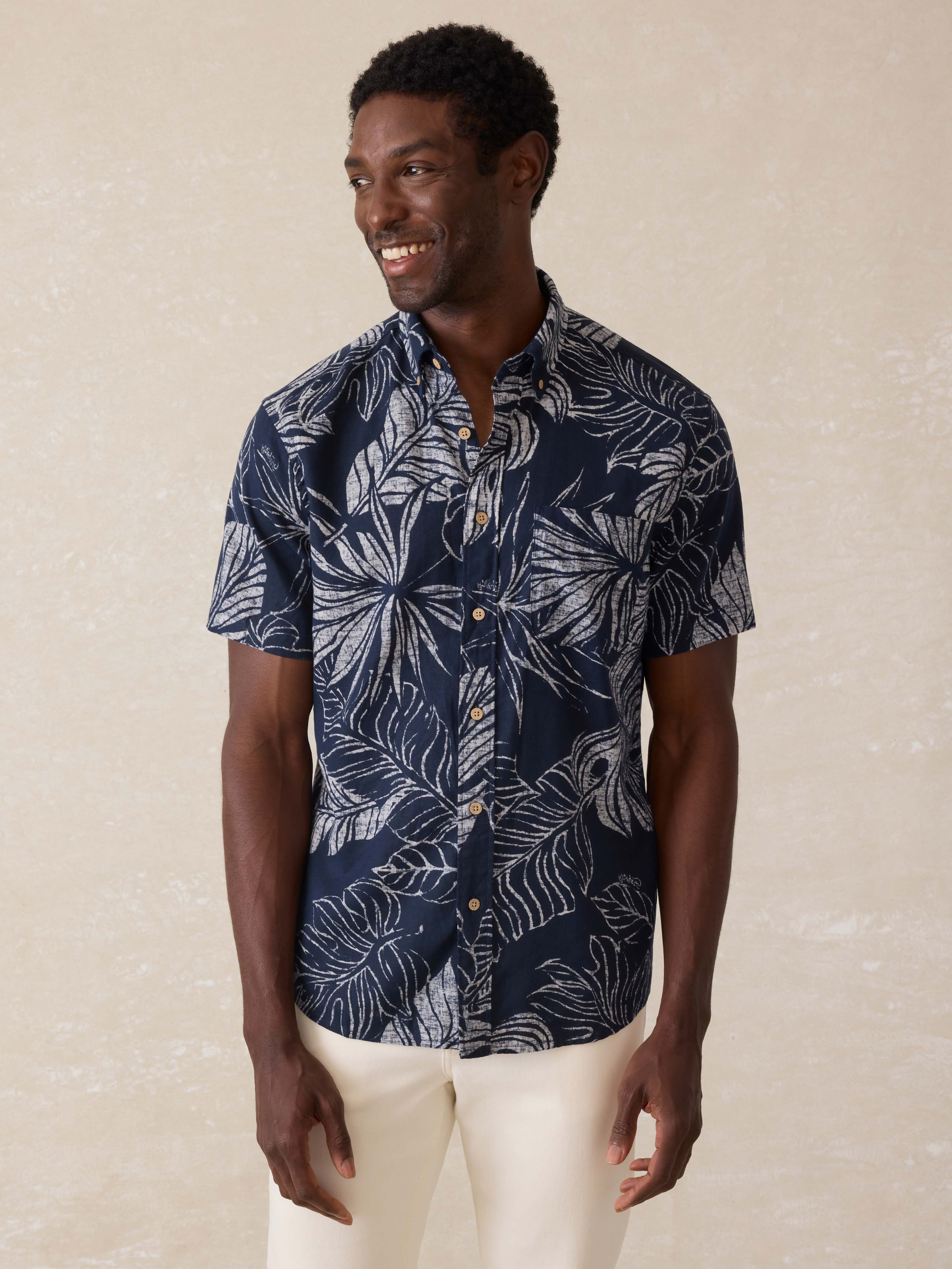 Short-Sleeve Breeze Shirt - Navy Perro Tropical