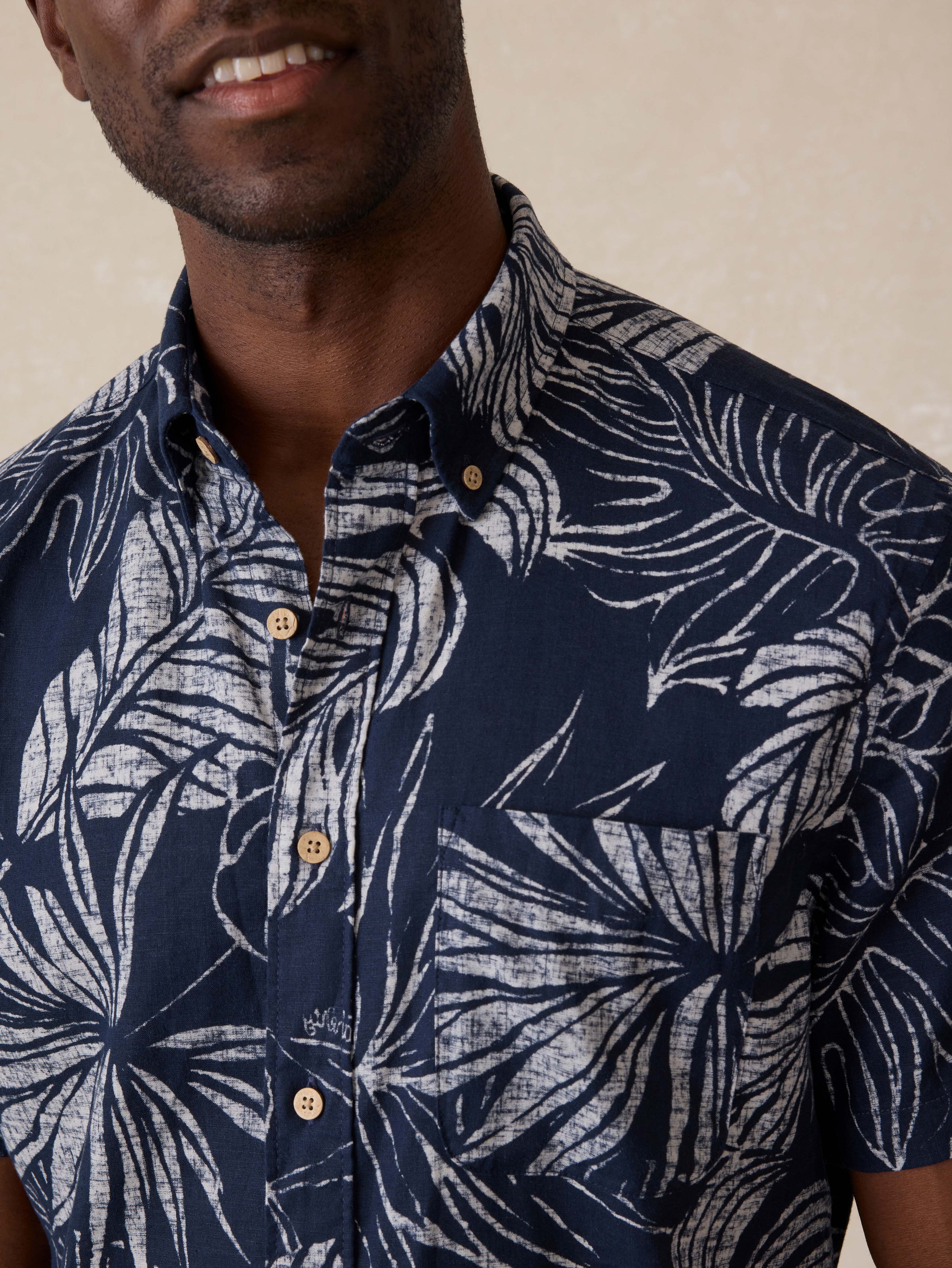 Short- Sleeve Breeze Shirt - Navy Perro Tropical