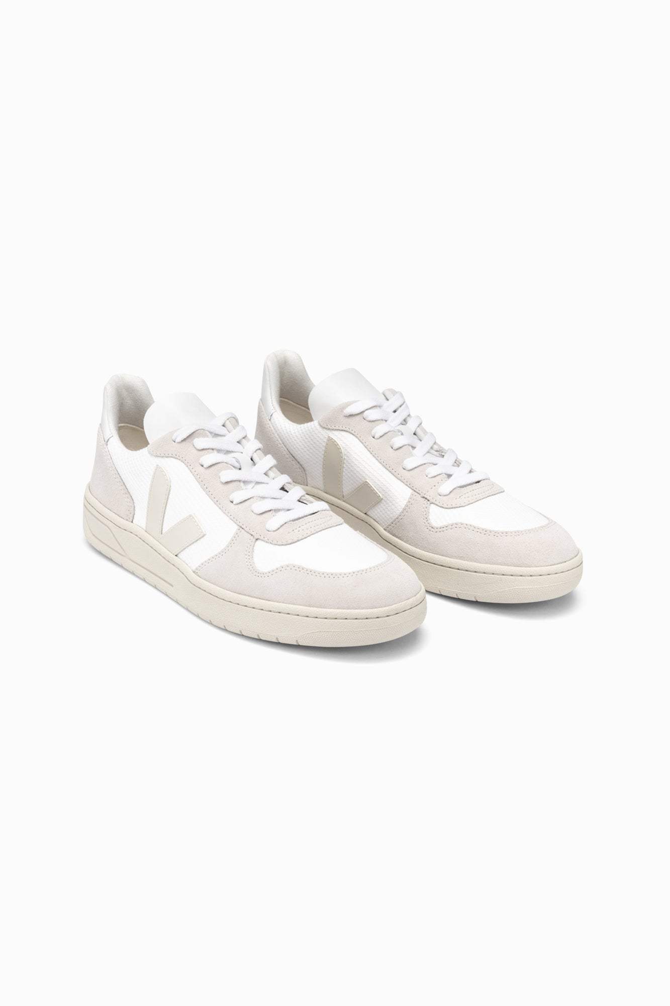 VEJA Women's V-10 - White Natural Pierre
