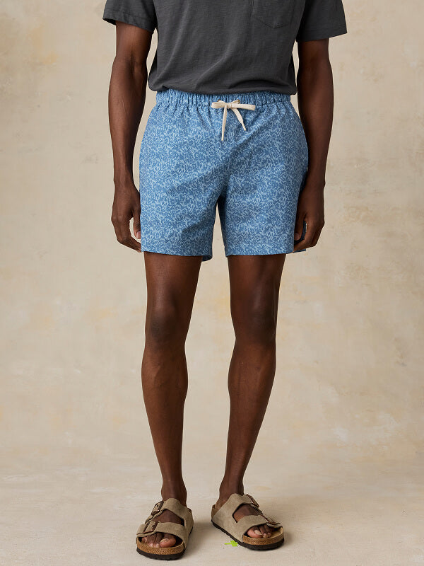 close up of male model wearing all day trunks