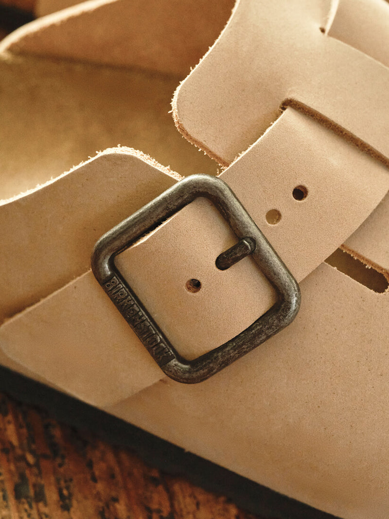 A close up shot of the Birkenstock + Faherty custom wire buckle on the Boston Footbed, sandcastle colorway