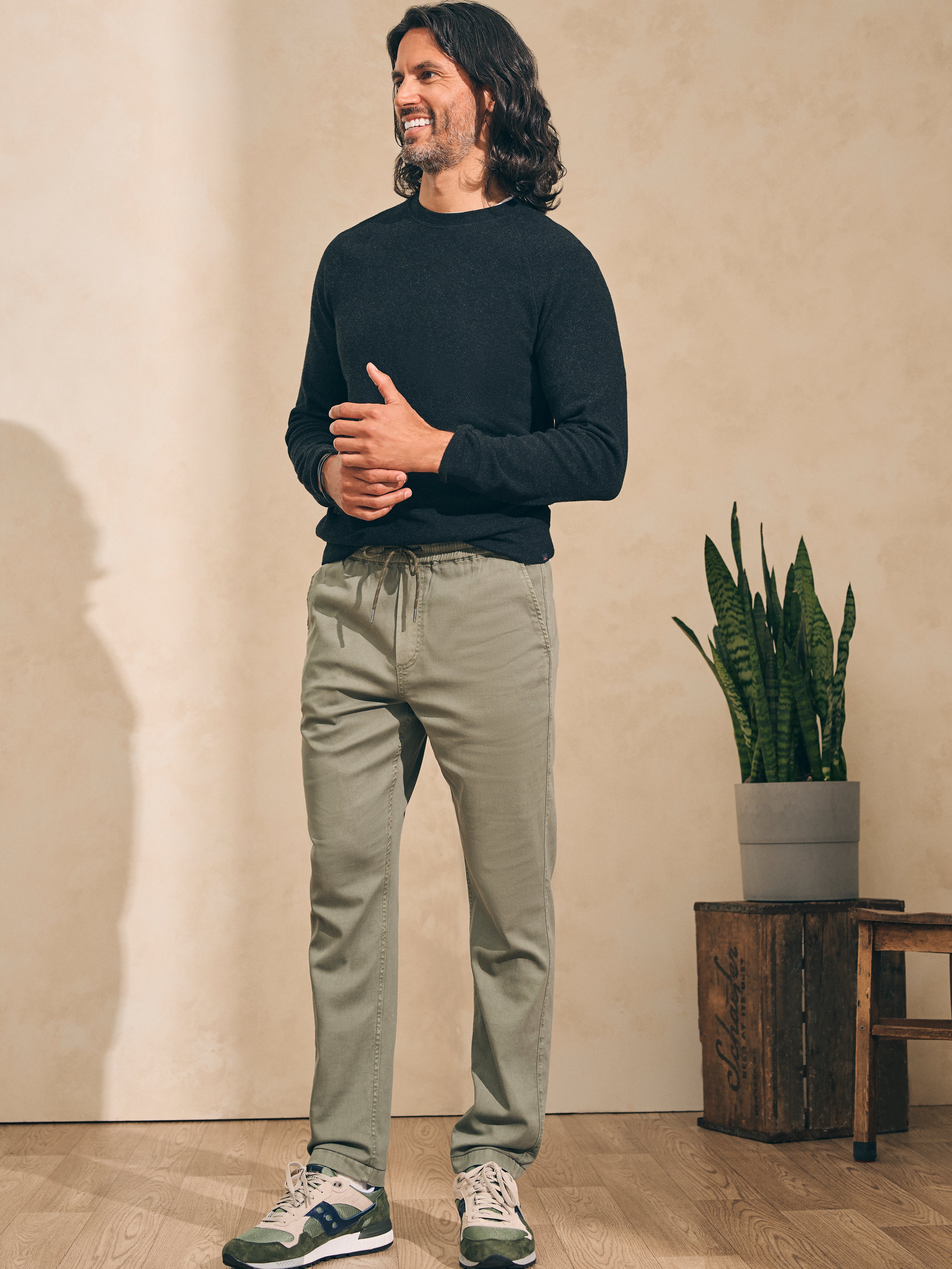 Essential Drawstring Pant - Spring Olive | Faherty Brand