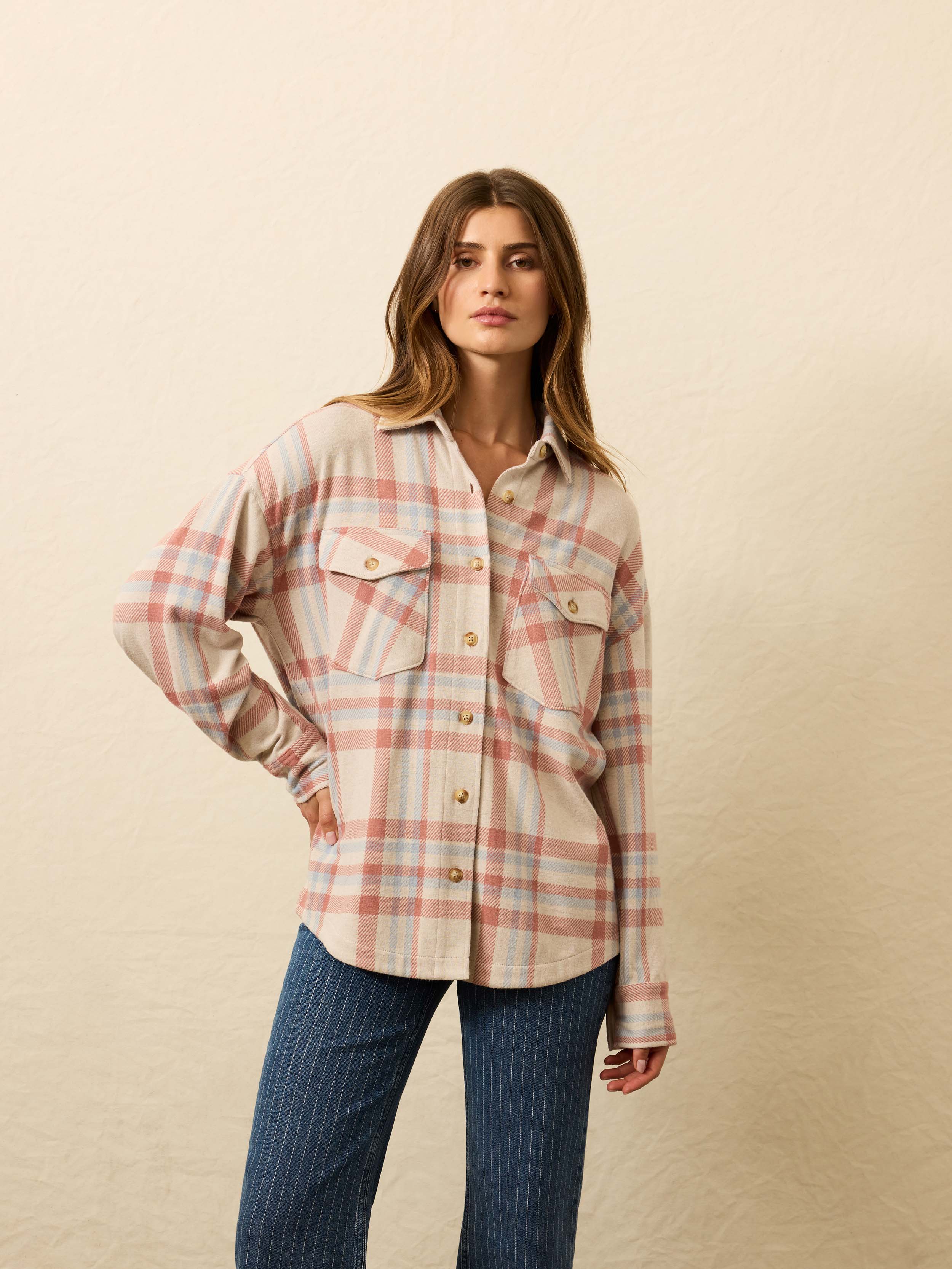 (取寄) ファリティ レディース レジェンド セーター シャツ Faherty women Legend Sweater Shirt Desert Plains Plaid Faherty Women's Legend Sweater Shirt, Amelia Plaid at Amazon