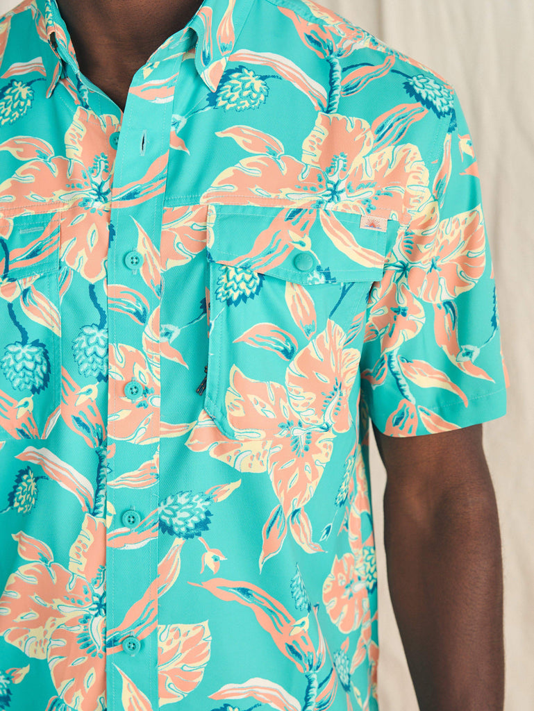 Shorelite Short-Sleeve Tech Shirt - Teal Geranium Floral | Faherty Brand