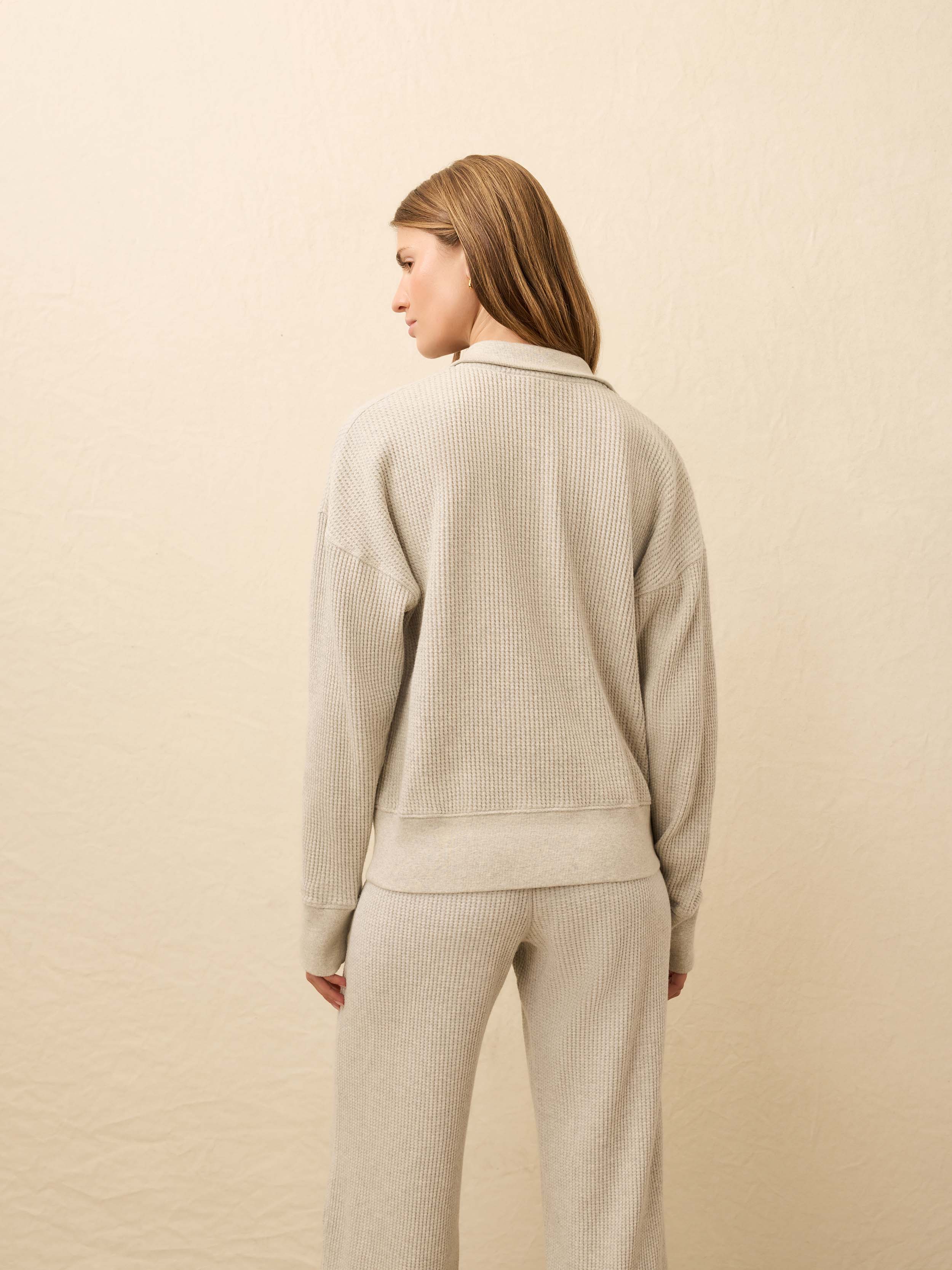 Apres Waffle Henley - Light Grey Heather | Faherty Brand