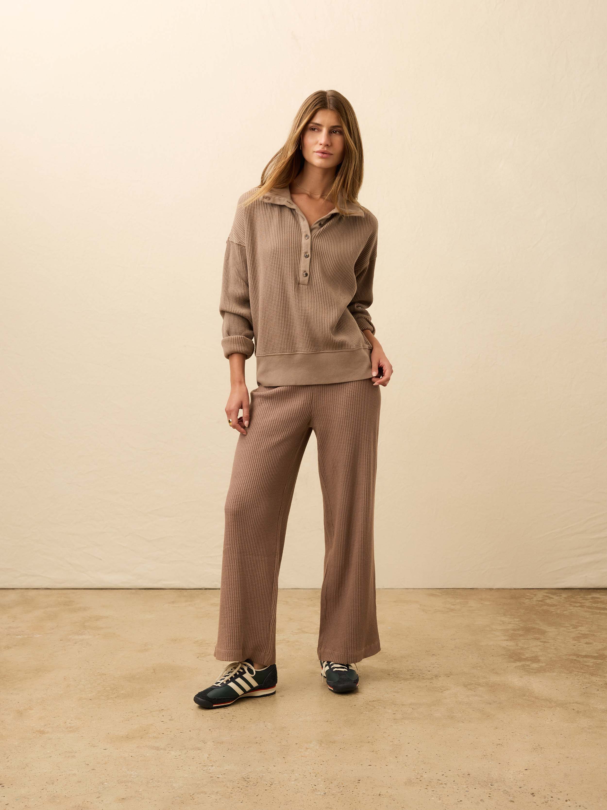 Apres Waffle Henley - Wood Smoke | Faherty Brand