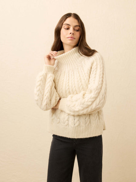 REFOMED STADIUM KAUCHIN KNIT ニット Frost Cableknit Sweater - Cream | Faherty Brand