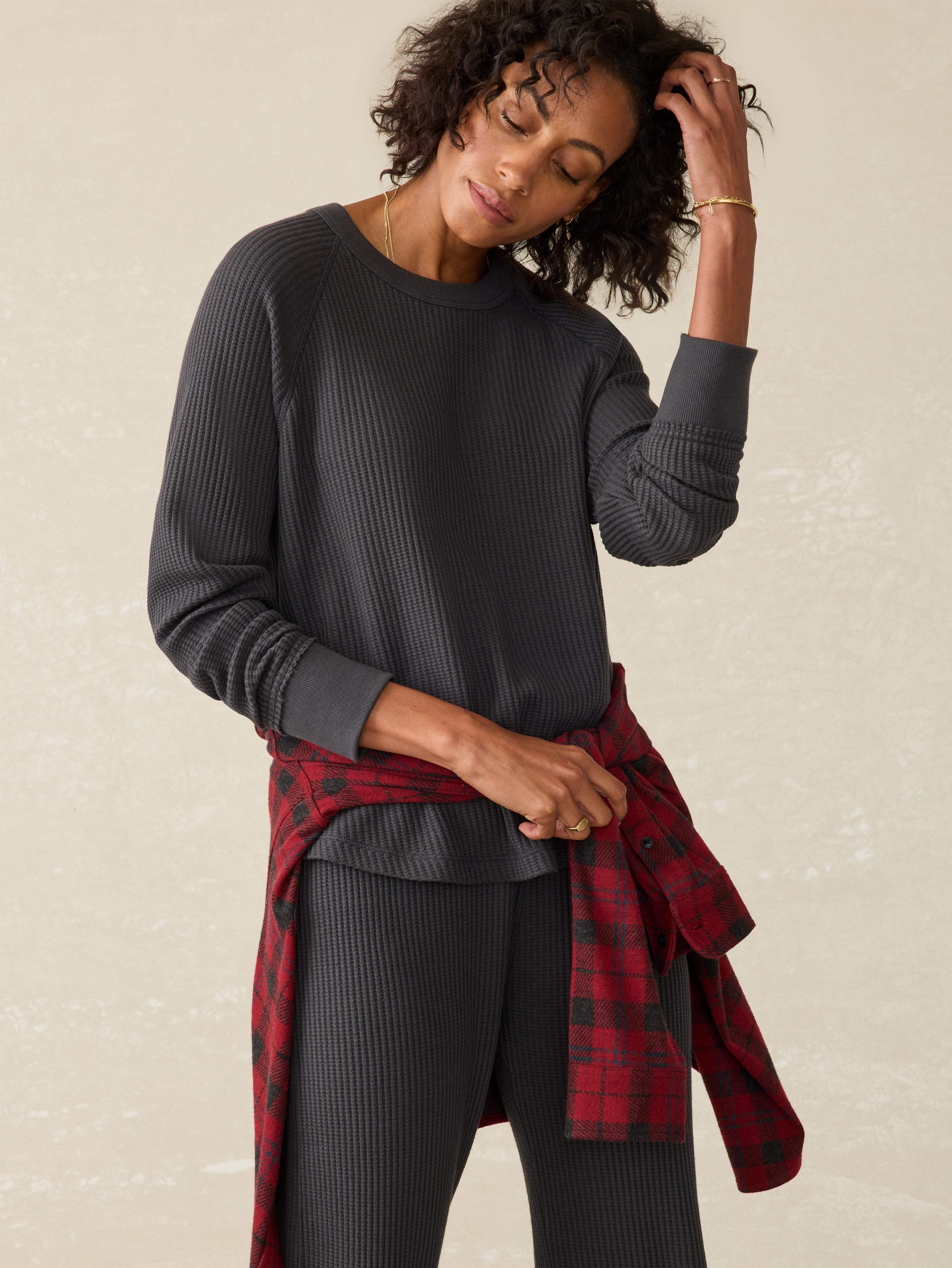 (取寄) ファリティ レディース レジェンド アプレ ワッフル ヘンリー Faherty women Legend Apres Waffle Henley Black Legend™ Apres Waffle Henley - Egret | Faherty Brand