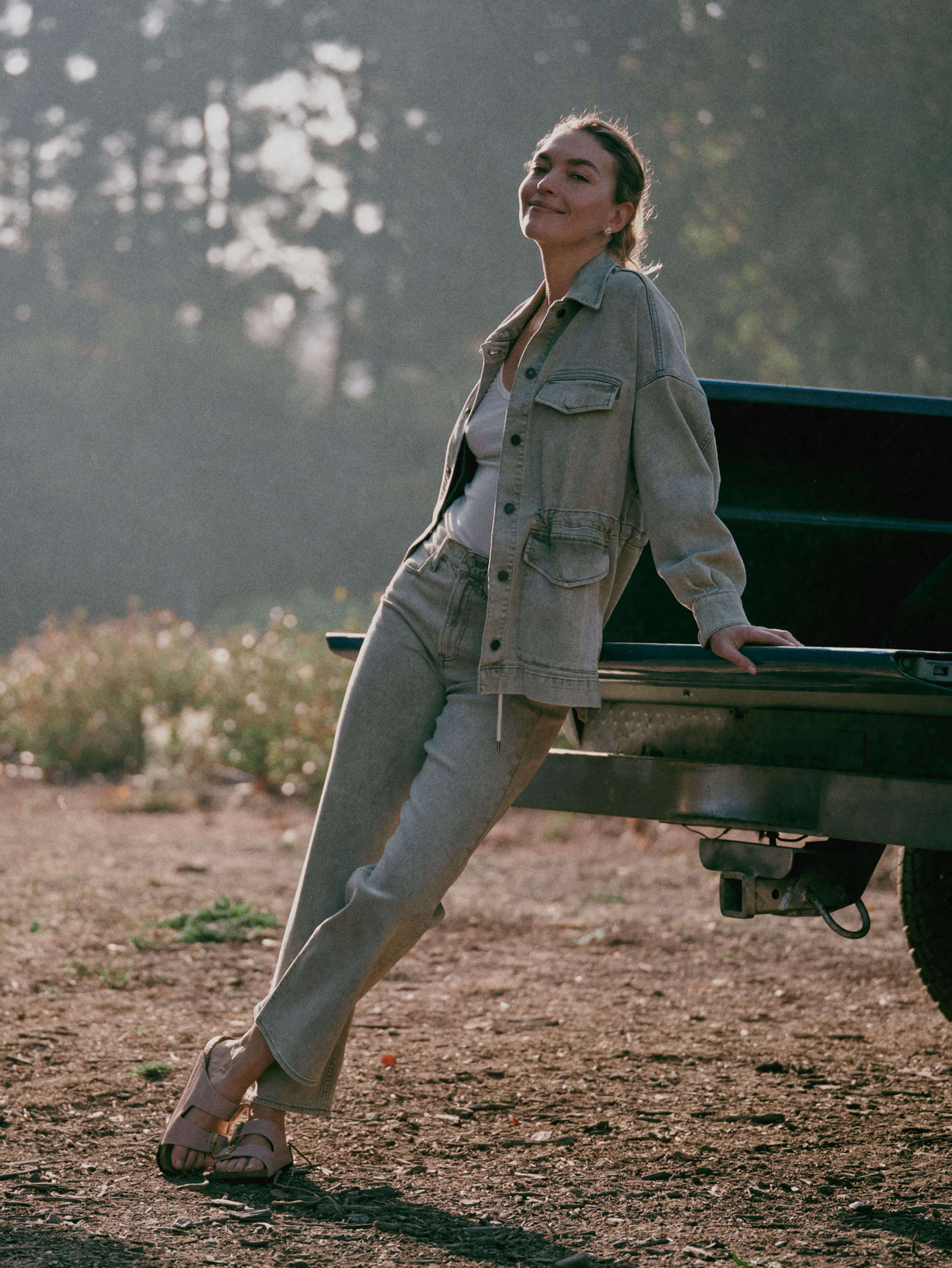 Sunwashed Denim Utility Jacket - Olive Haze Wash | Faherty Brand