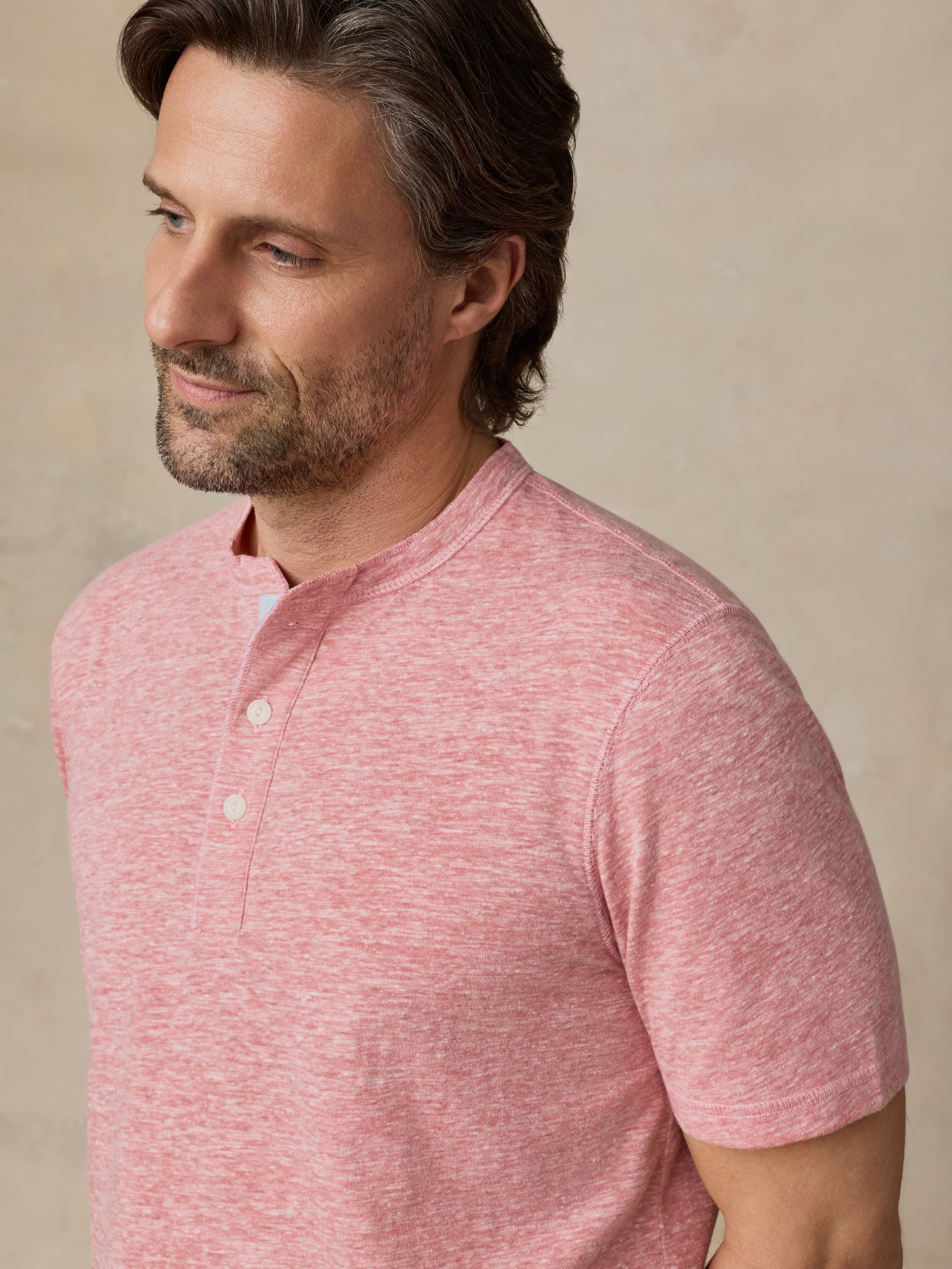  | Short-Sleeve Breeze Henley - Faded Flag | Faherty Brand