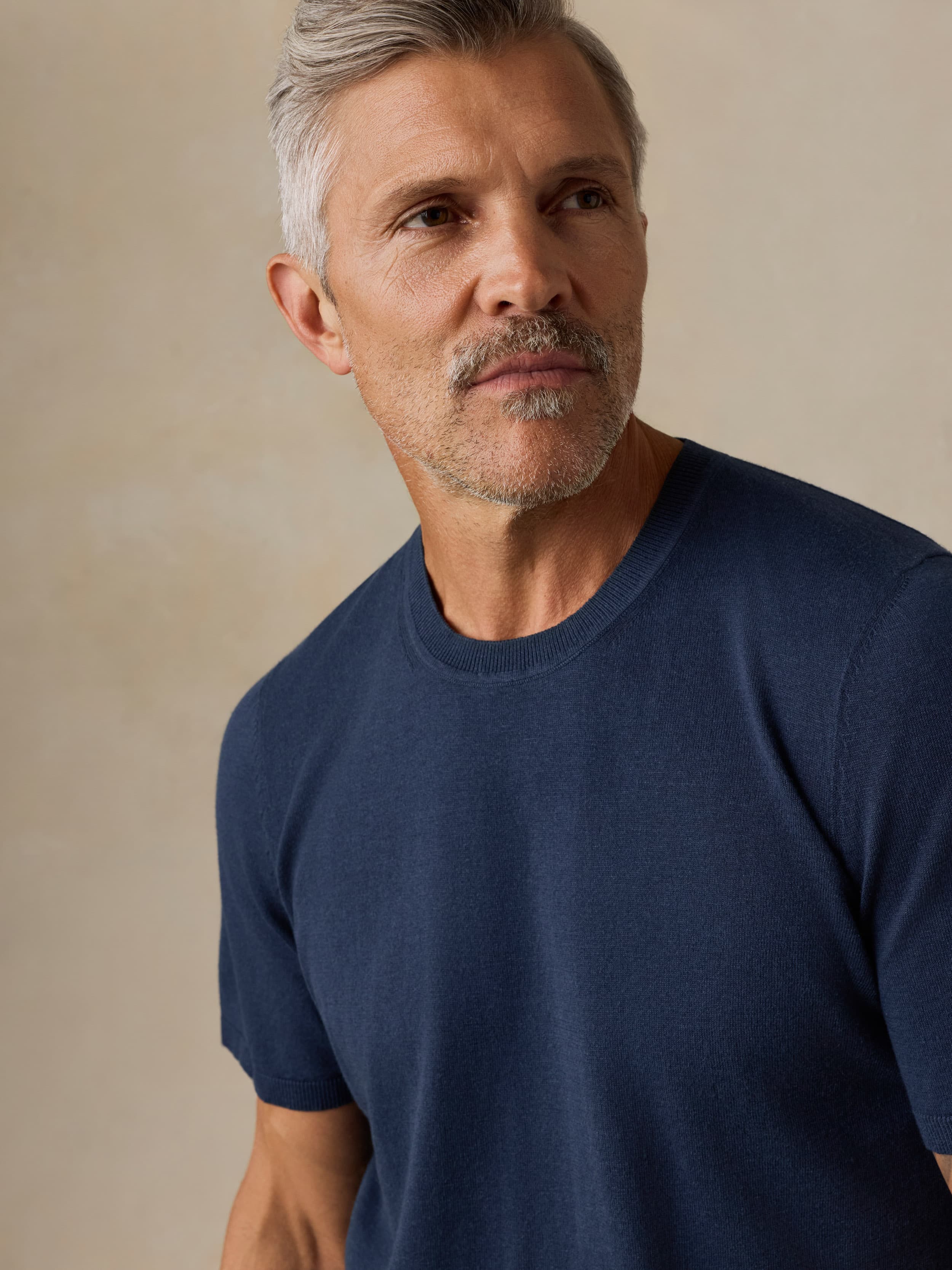 こ*た様 60s short sleeve sweat fade navy Short-Sleeve Sweater Tee - Deep Navy | Faherty Brand