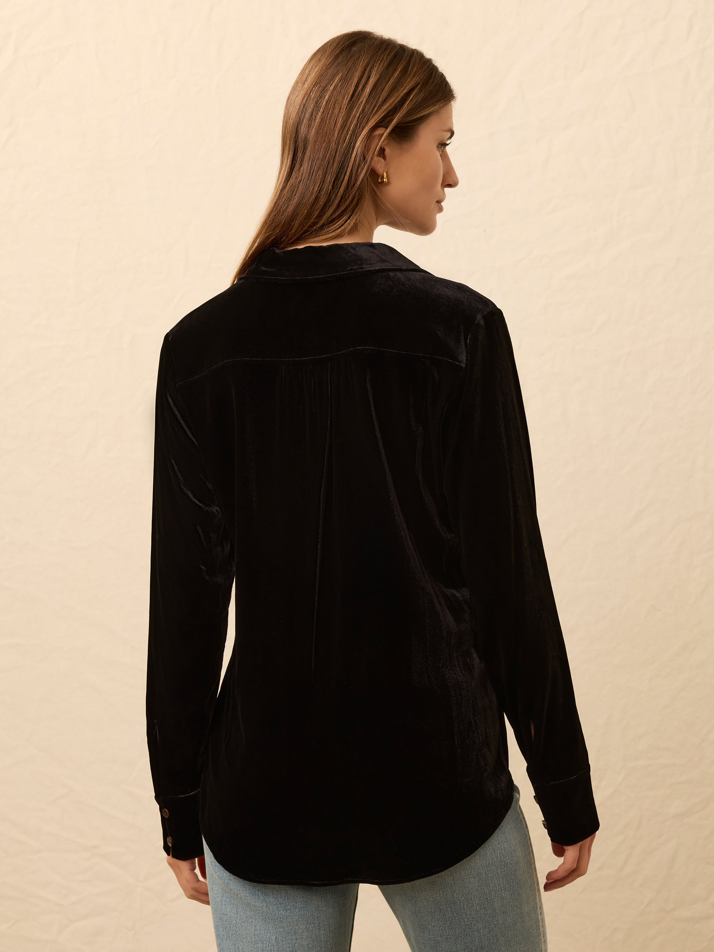 Stretch Silk Velvet Genevieve Shirt - Black | Faherty Brand