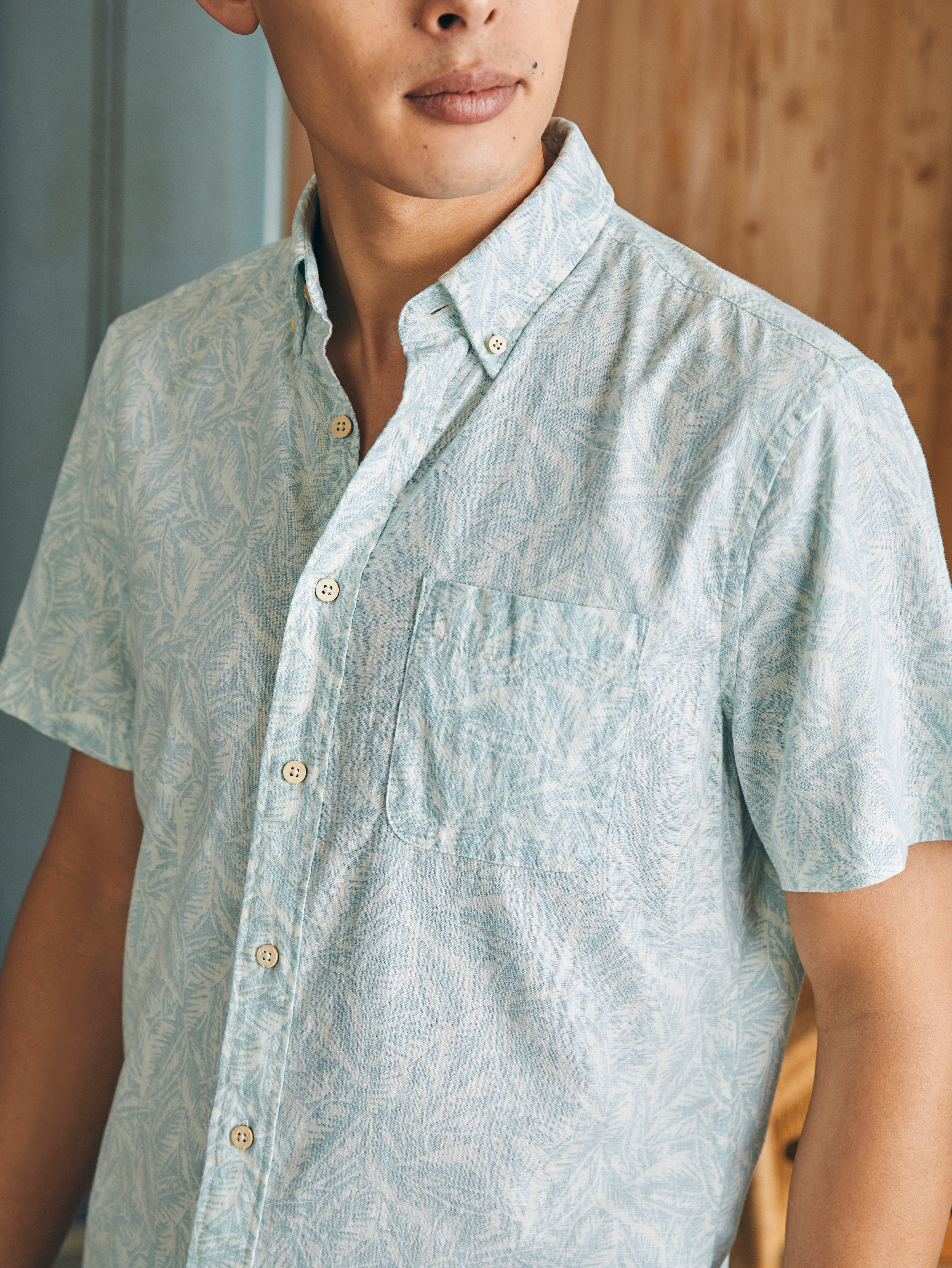 Short-Sleeve Breeze Shirt - Teal Jungle Leaf Print