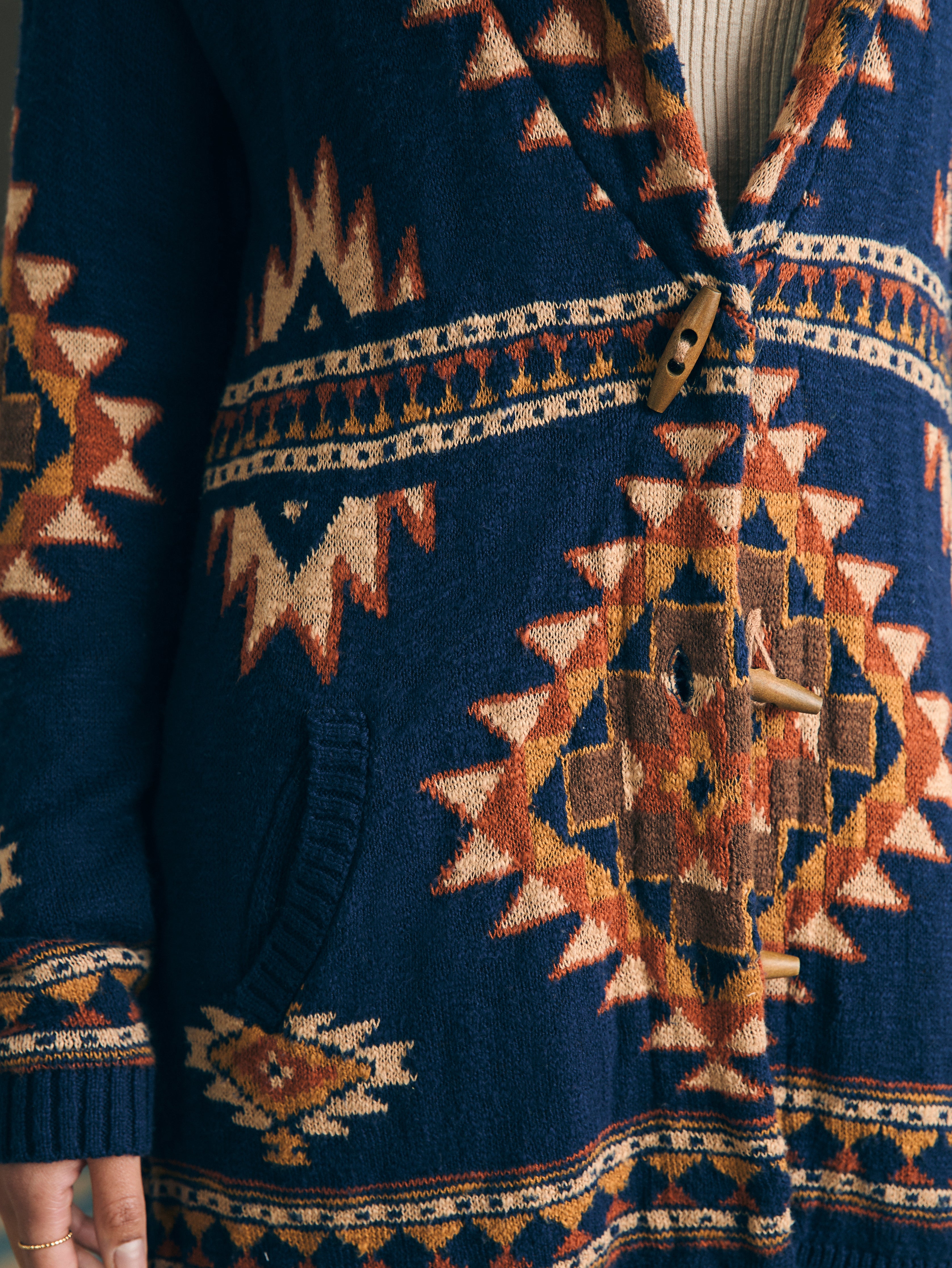 B.YELLOWTAIL Lodge Cardigan - Wolf Mountain