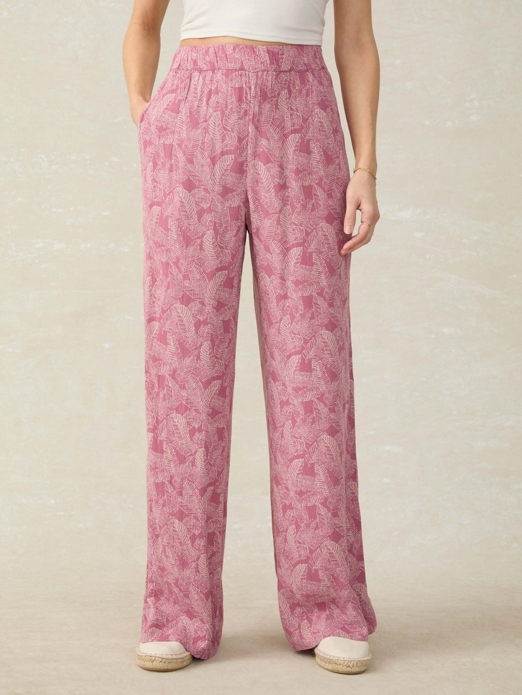 INDIGO SKY TROPICAL FLORAL NIGHTSHIRT INDIGO SKY TROPICAL FLORAL NIGHTSHIRT