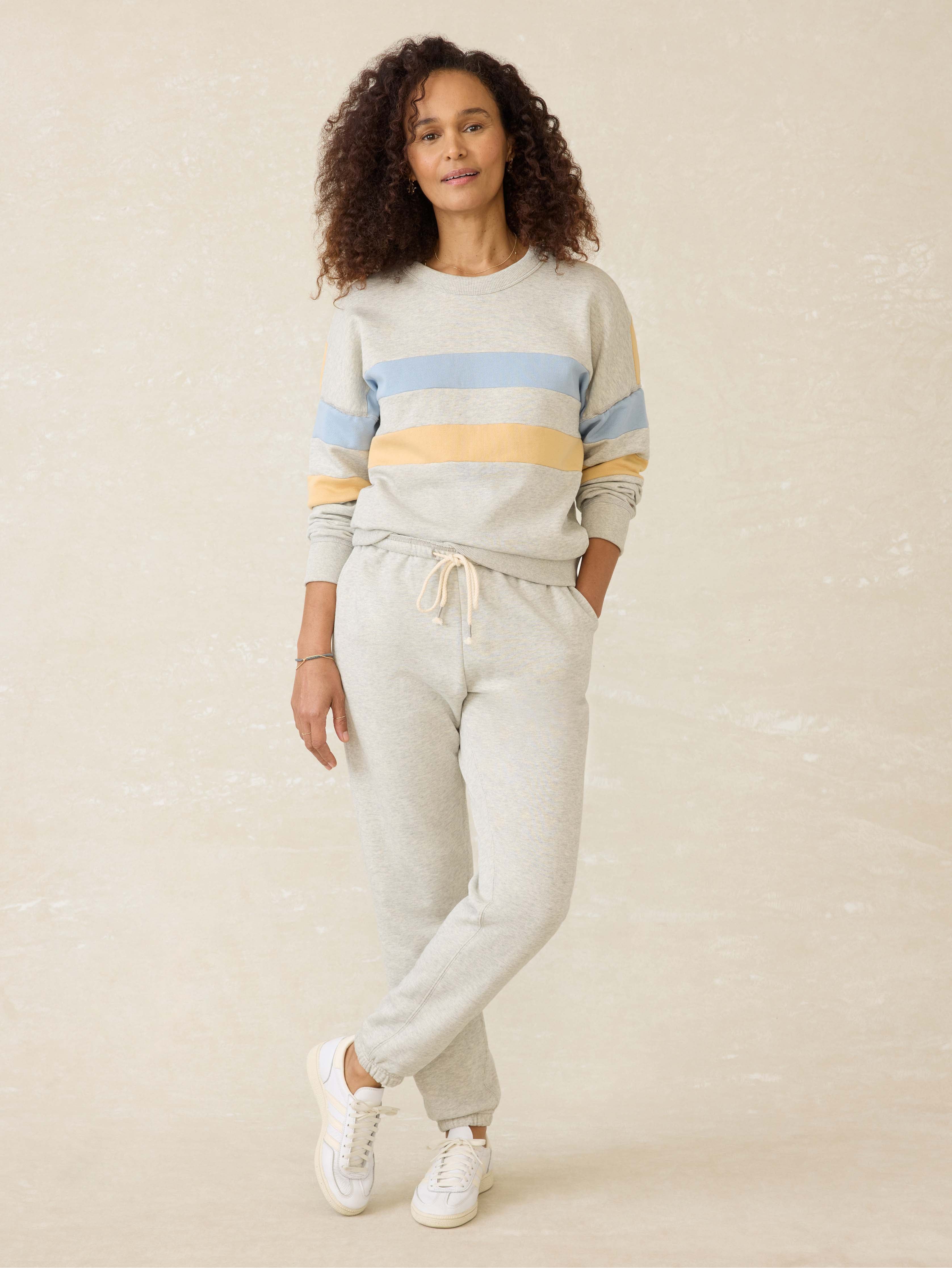 (取寄) ファリティ レディース ハイ スタンダード フリース バーシティ クルー Faherty women High Standard Fleece Varsity Crew Rosewood Field High Standard Fleece Varsity Crew - Rosewood Field | Faherty