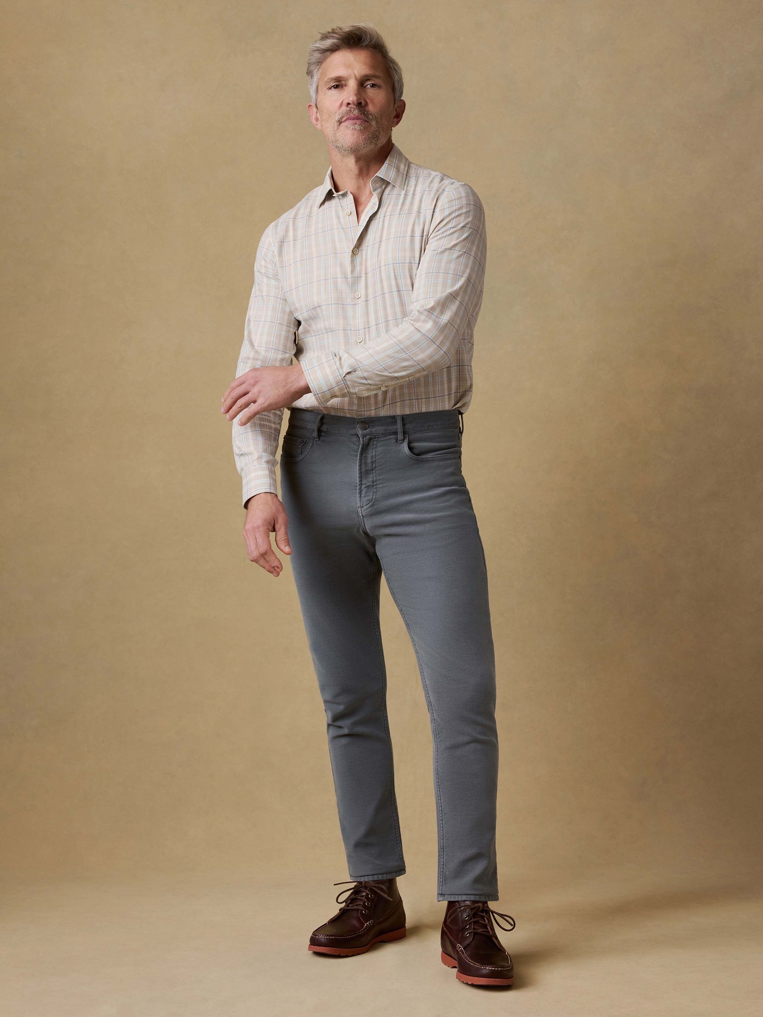 men's athletic fit dress pants Tailored Tech Suit in Light Grey, 32W30L 35 inches Size 36 inseam length Old Navy Men's Athletic-Fit Twill