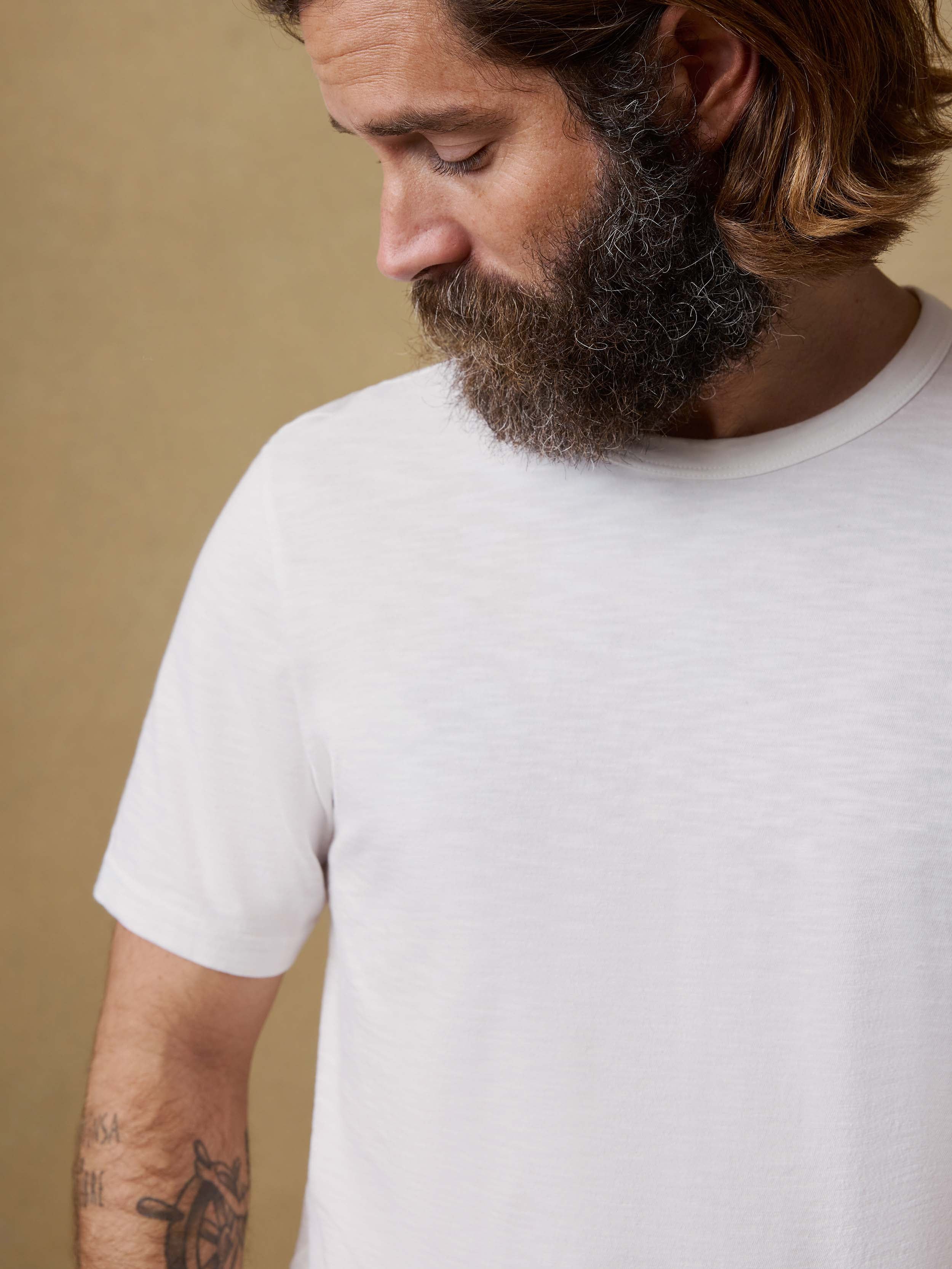  | Sunwashed Regenerative Tee - White | Faherty Brand
