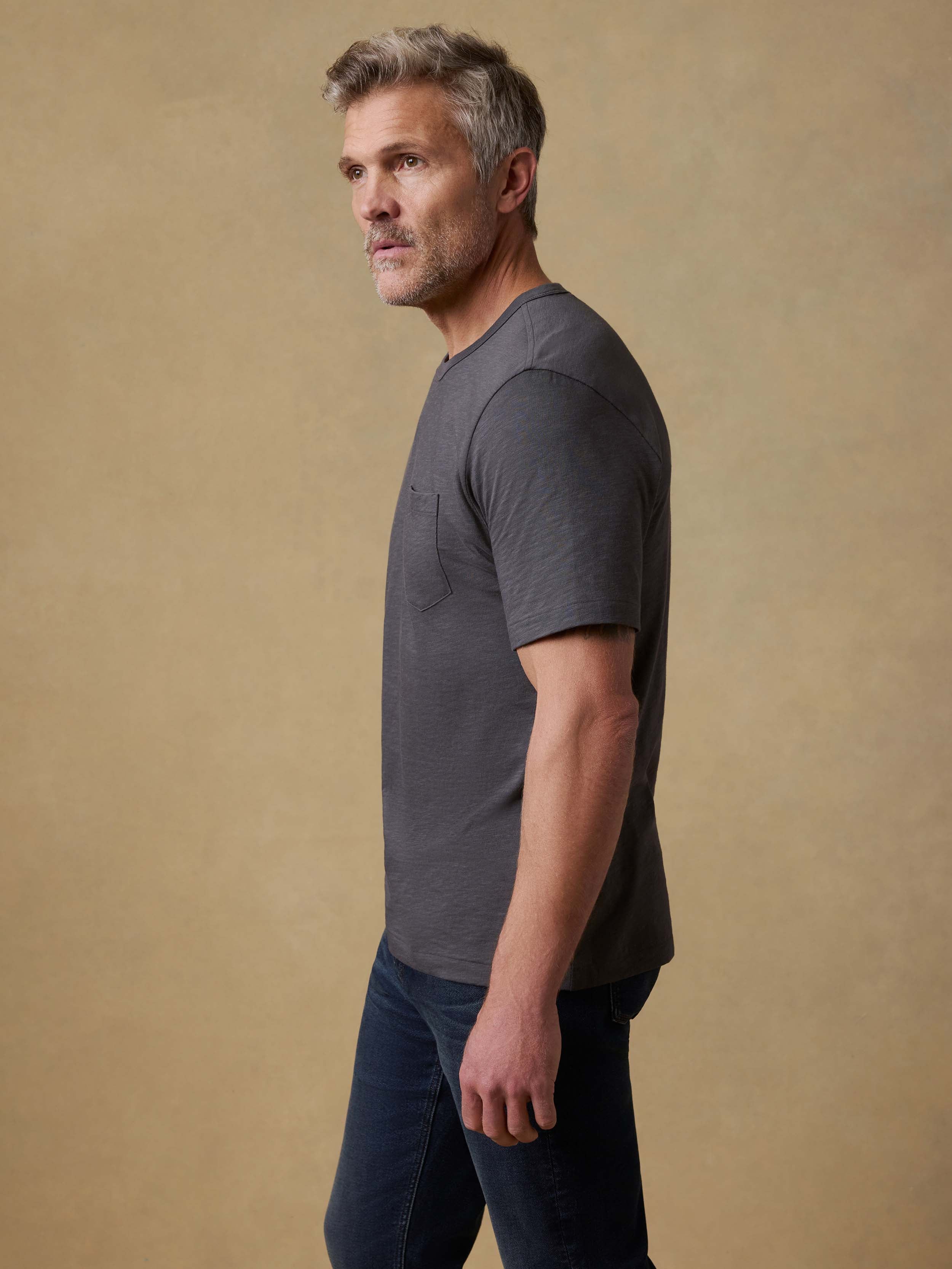 Sunwashed Regenerative Pocket Tee - Graphite | Faherty Brand