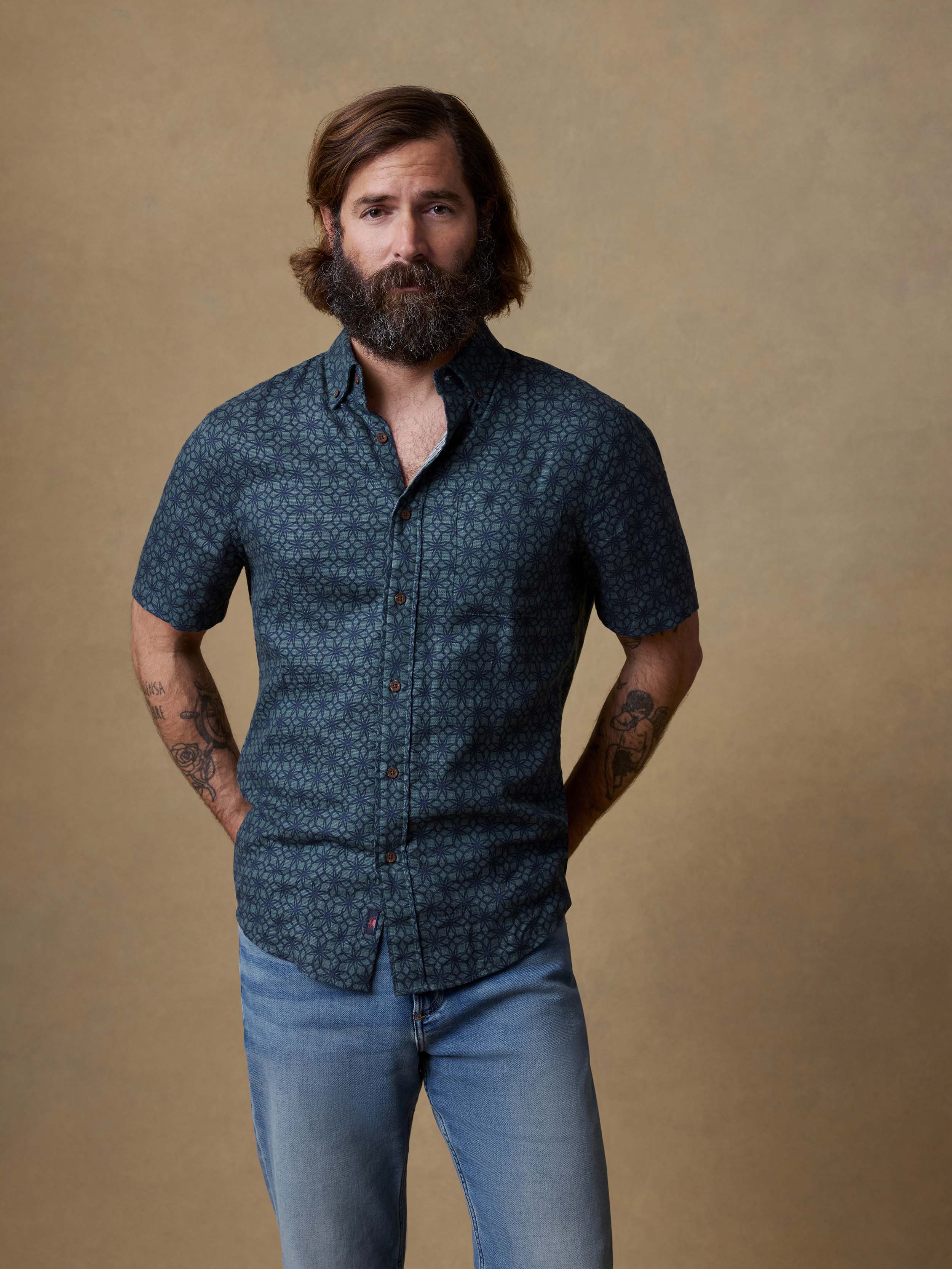 faherty breeze shirt dress Faherty Men's Short Sleeve Breeze Shirt River Shore Stripe / Medium