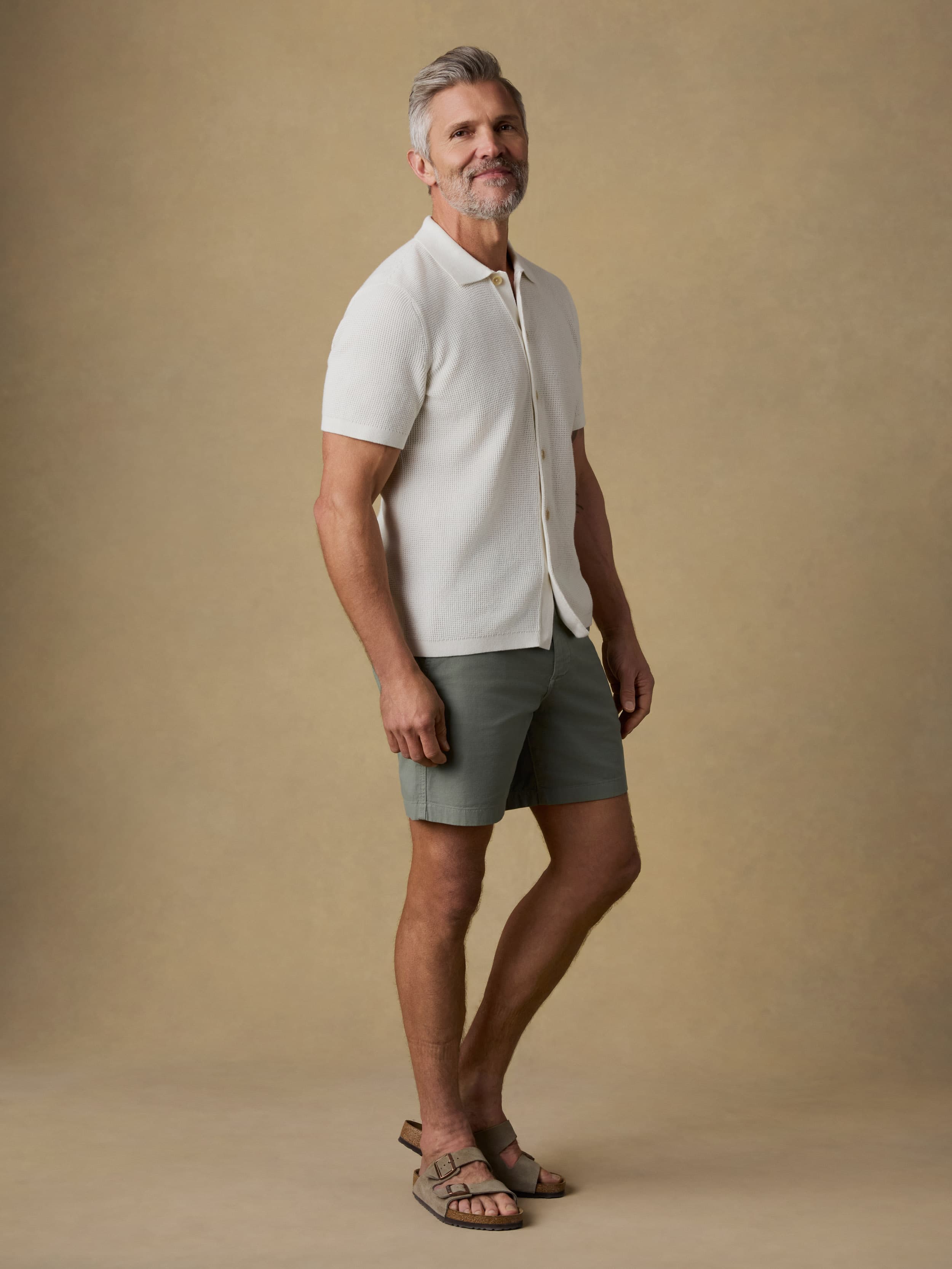 Short-Sleeve Sunwashed Sweater Shirt - White Shell | Faherty Brand