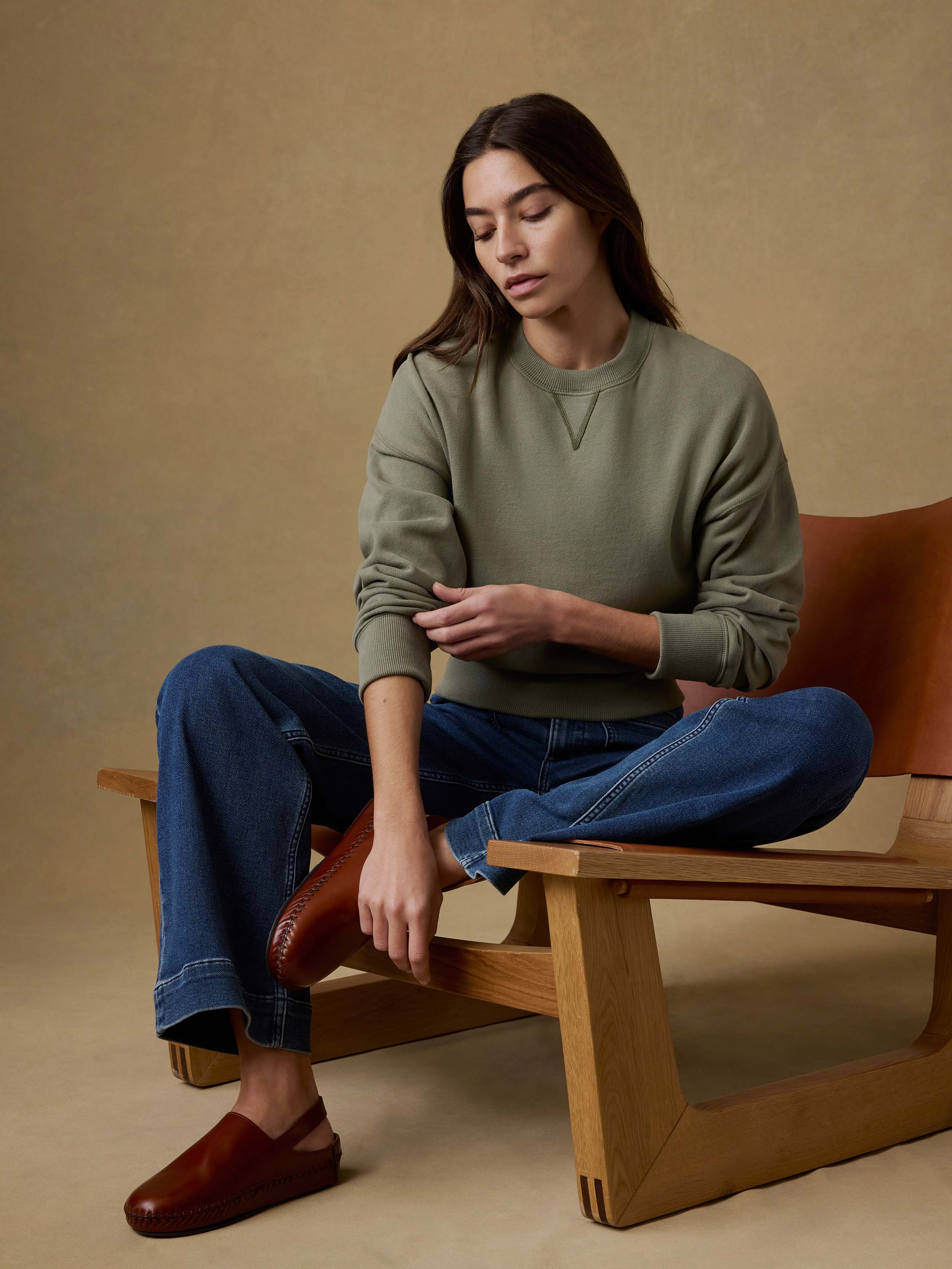 High Standard Fleece Vintage Crewneck - Island Olive | Faherty Brand