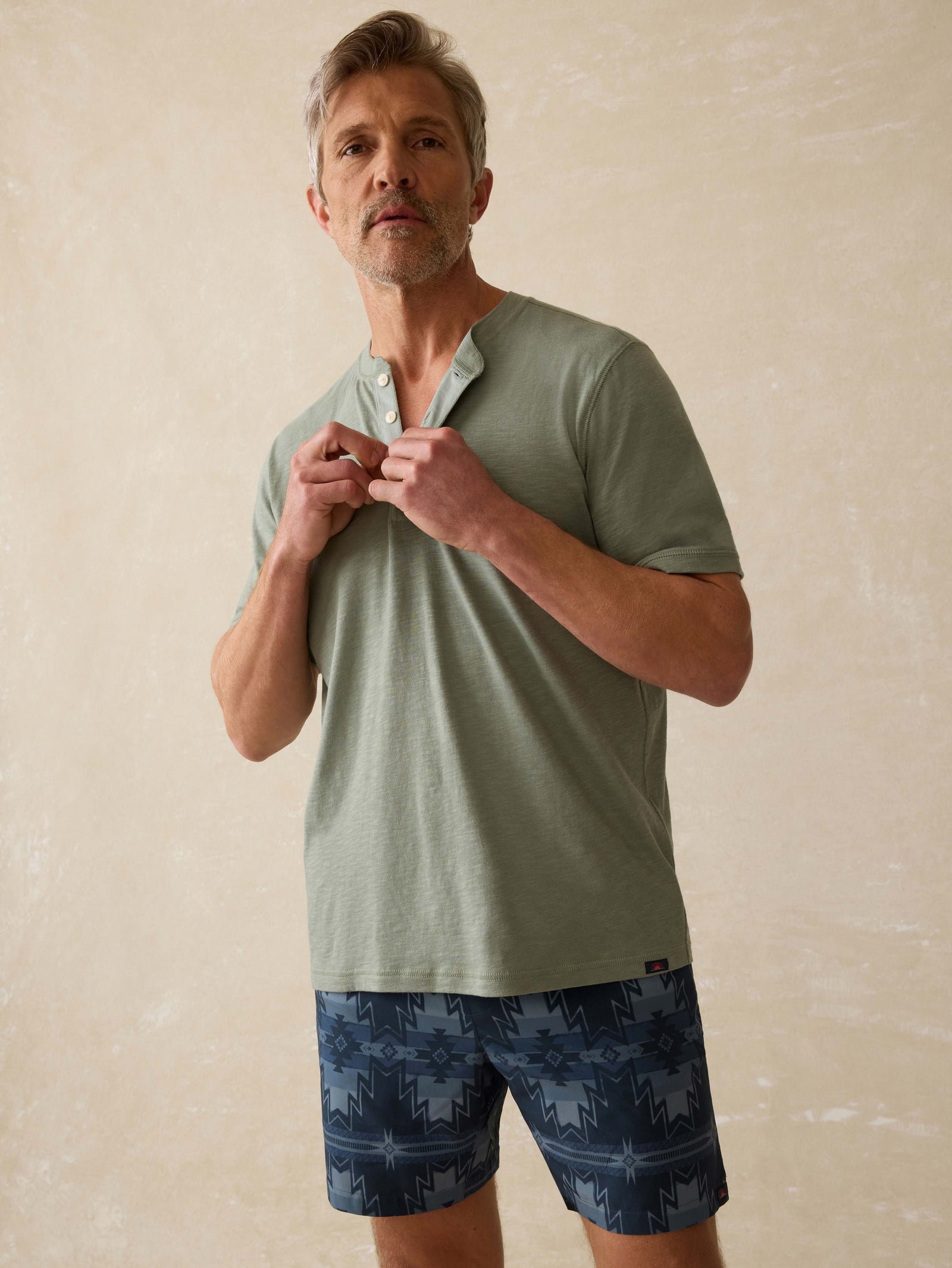 SUNWASHED SHORT SLEEVE HENLEY