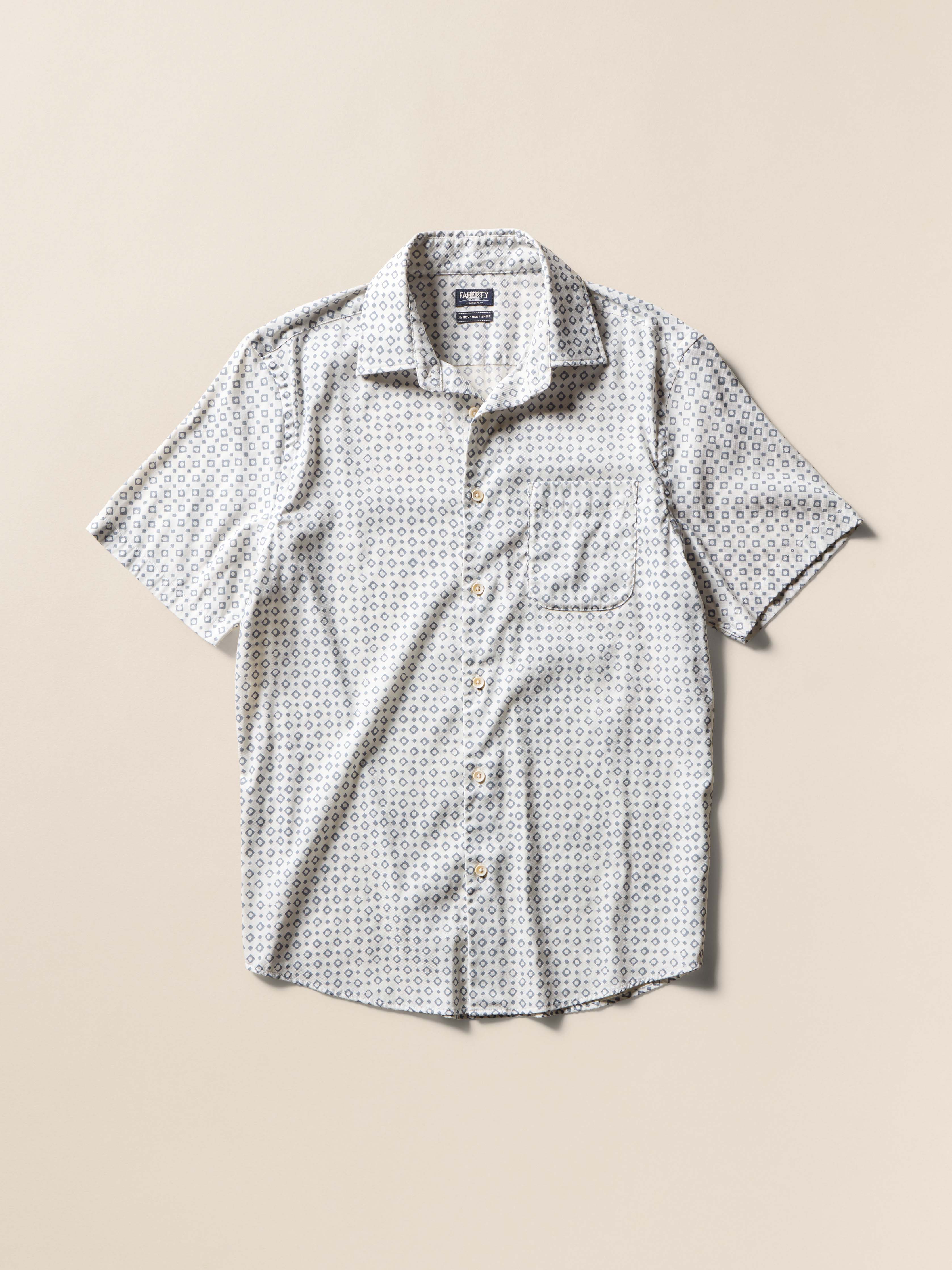 Short-Sleeve Movement™ Monterey Shirt - Stony Beach Diamond