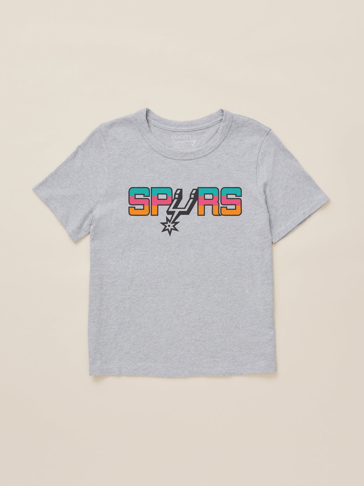 A grey San Antonio Spurs tee, image 3 of 4