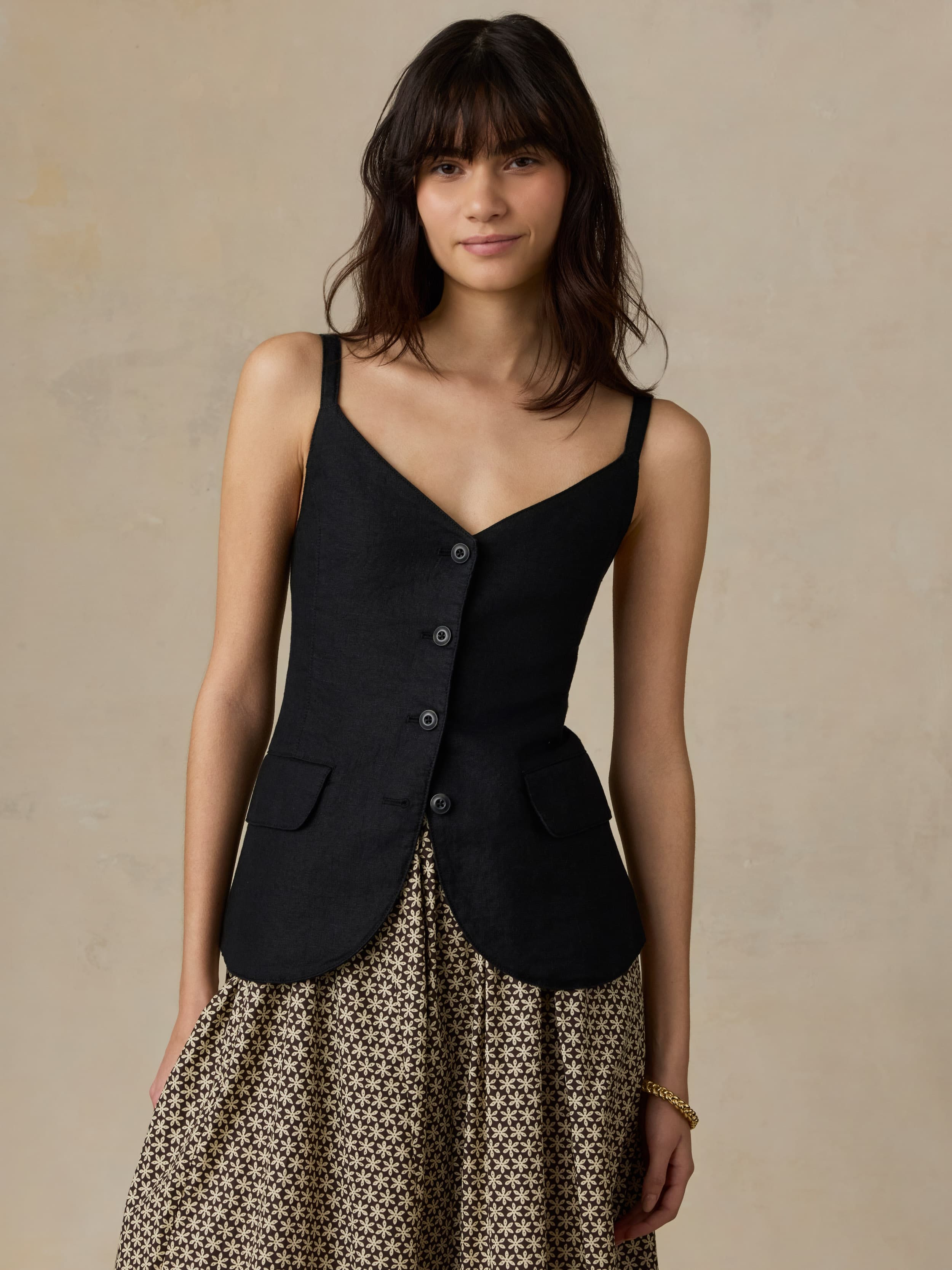 Sun Strider Milo Vest - Black | Faherty Brand
