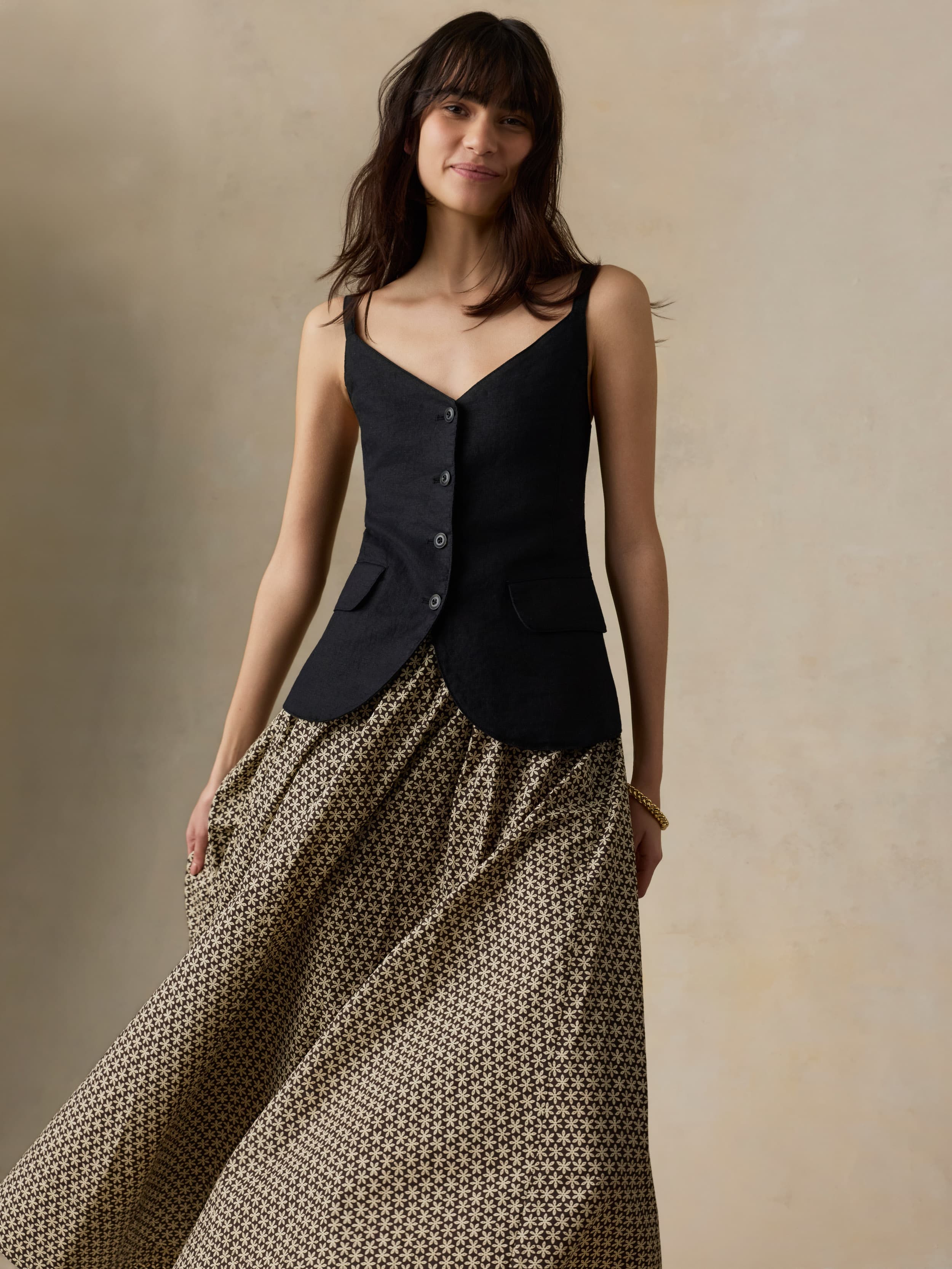 Sun Strider Linen Milo Vest - Black | Faherty Brand