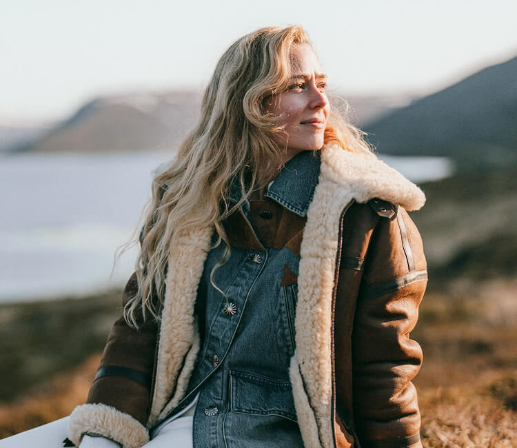 Womens Collection 6f5024cd 393f 4a66 80de dfc83de78ce2