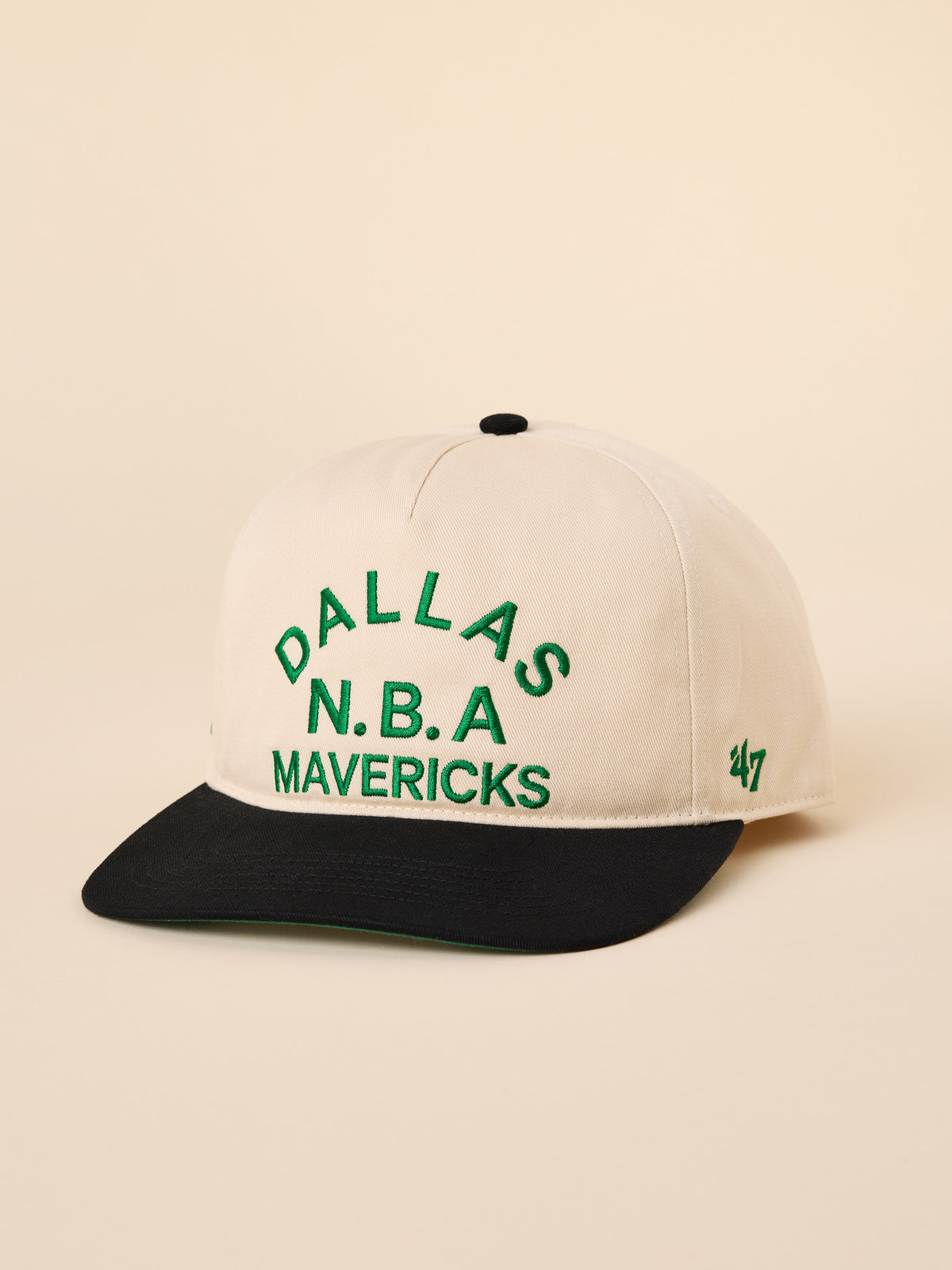 A beige and black Dallas Mavericks hat, image 1 of 3