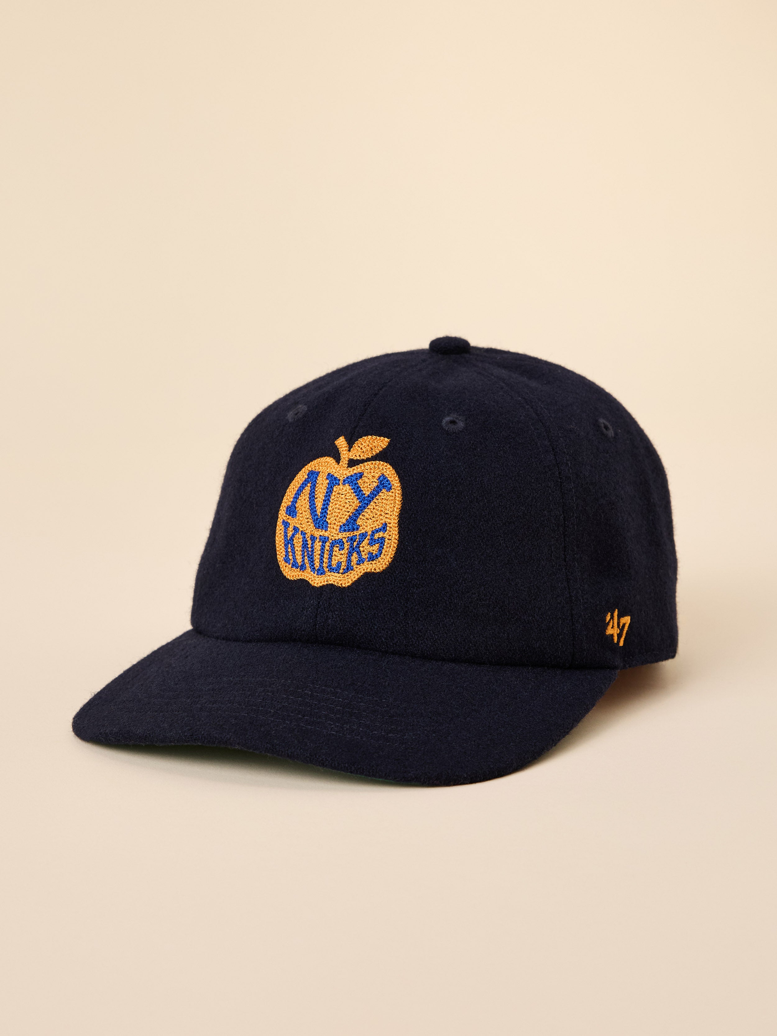 A navy NY Knicks hat