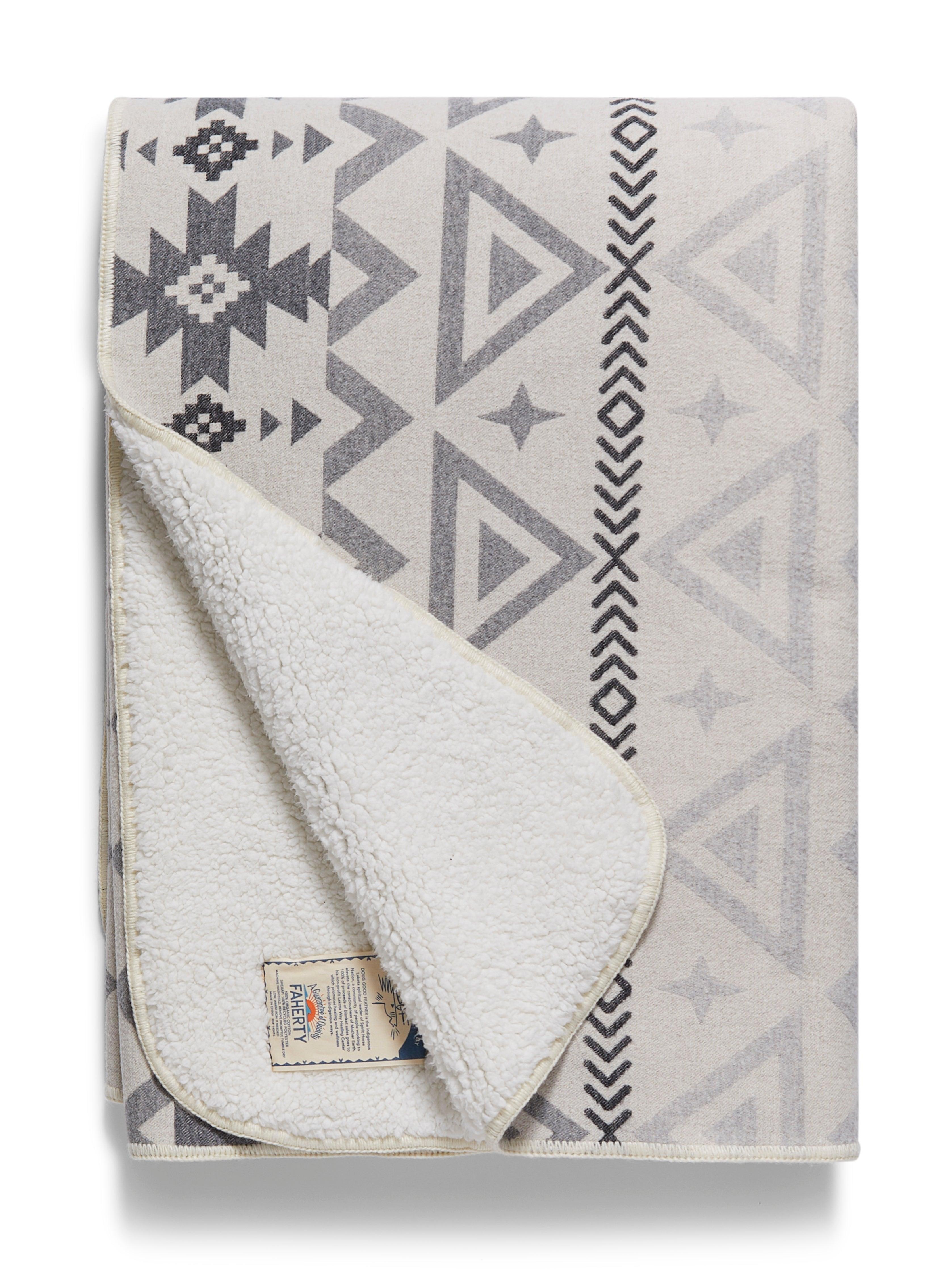 Faherty blankets discount